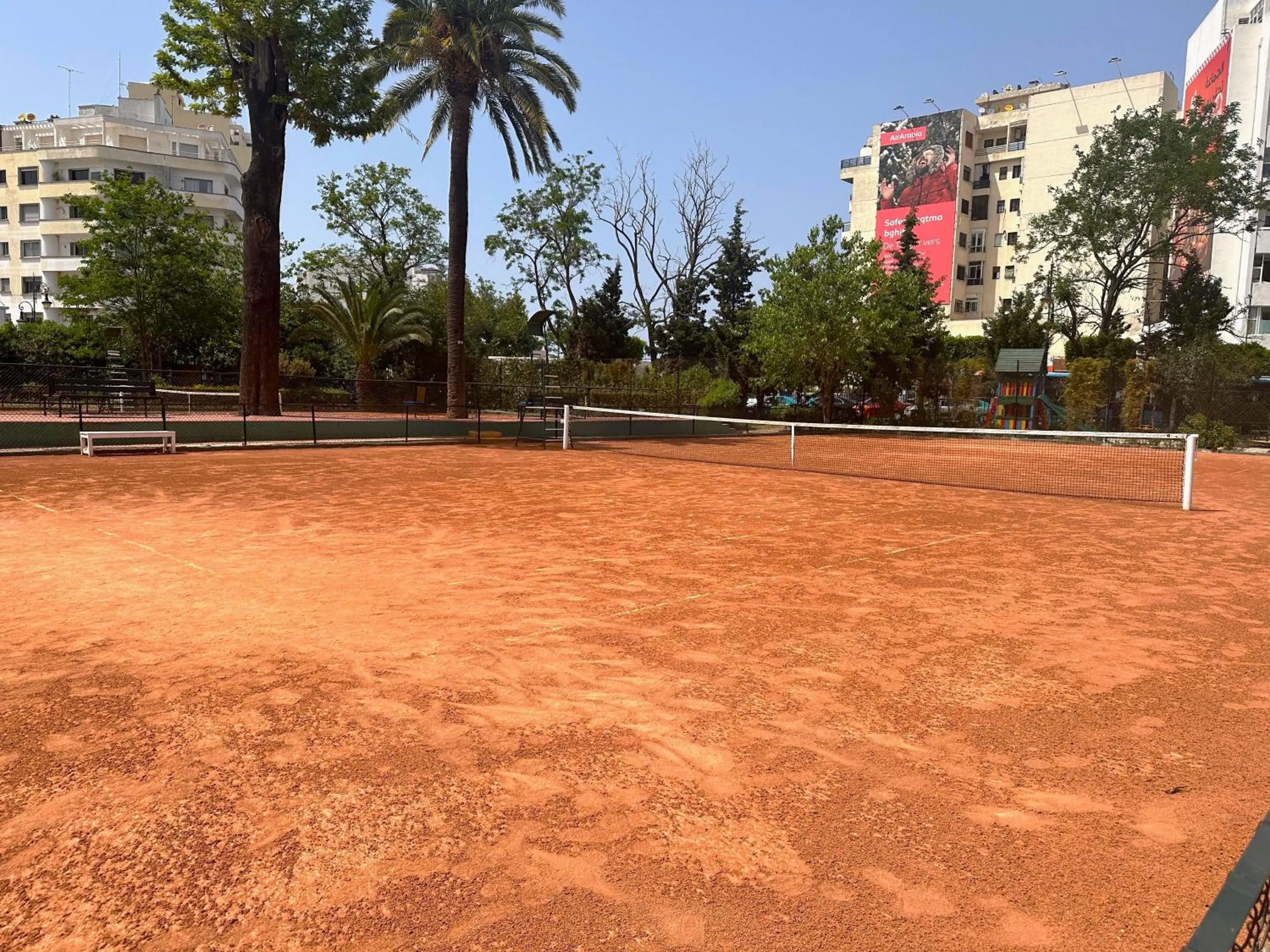 Tennis court in El Minzah Hotel
