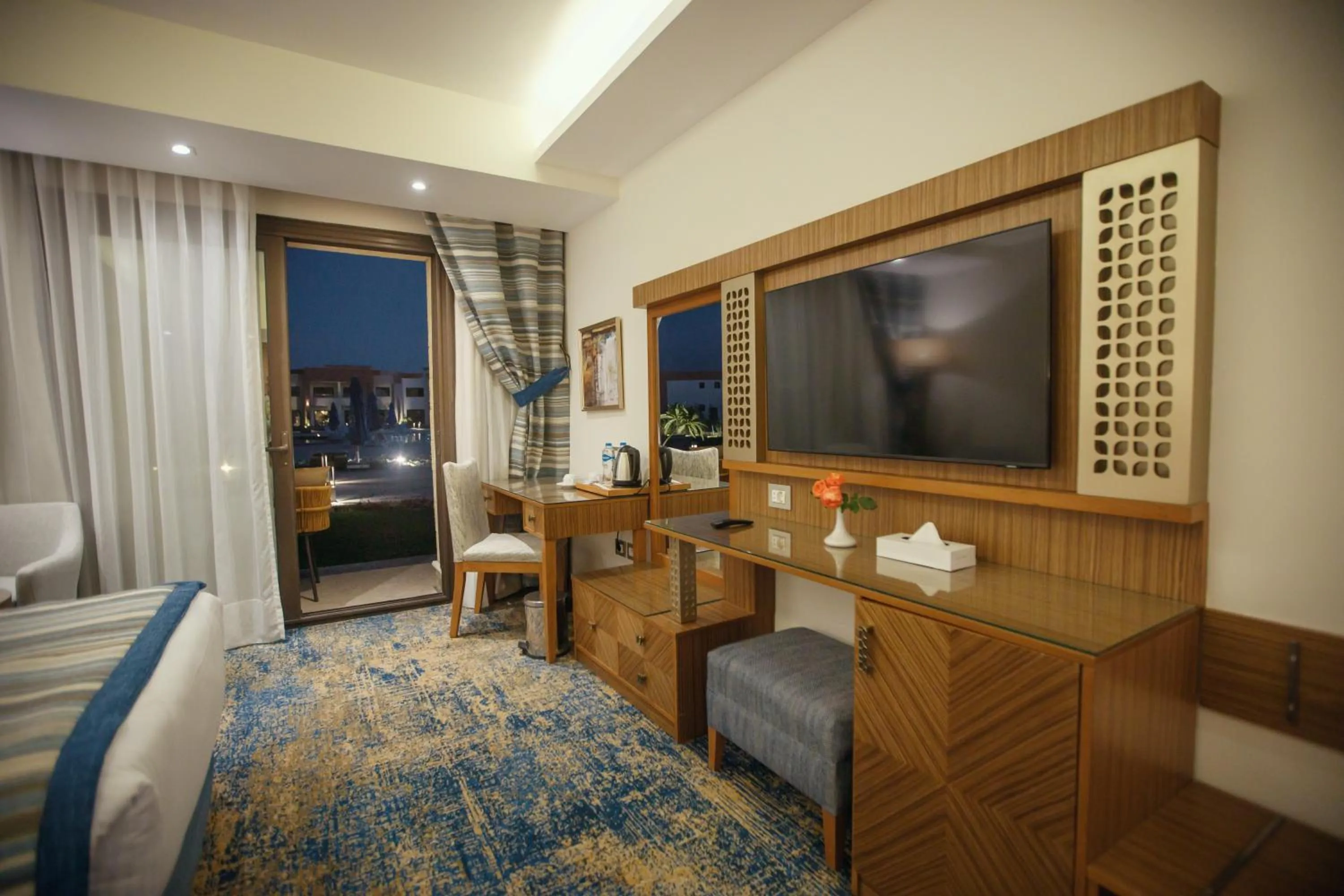 Property building, Bed in Helnan Hotel - Port Fouad