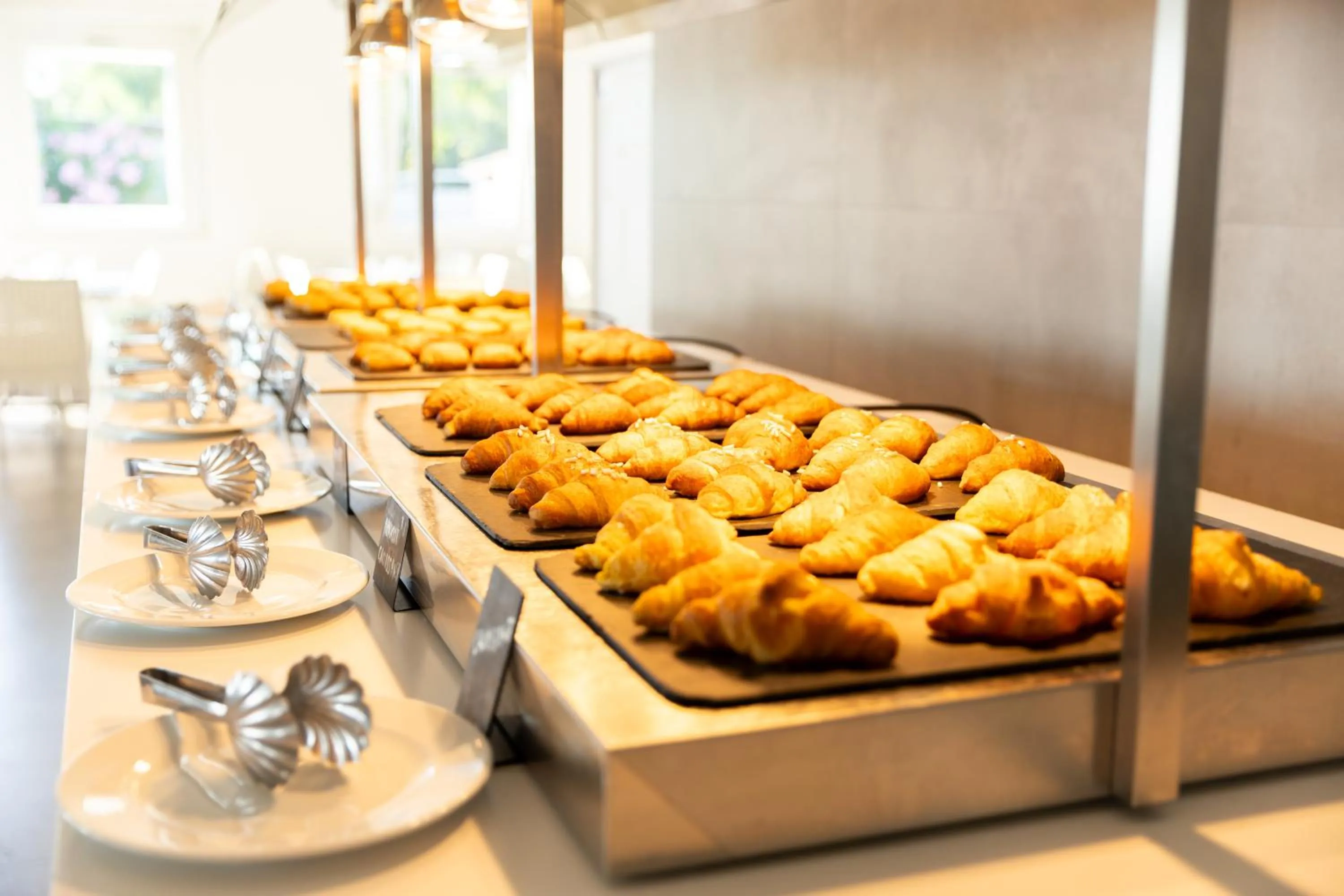 Restaurant/places to eat in AMASEA Resort