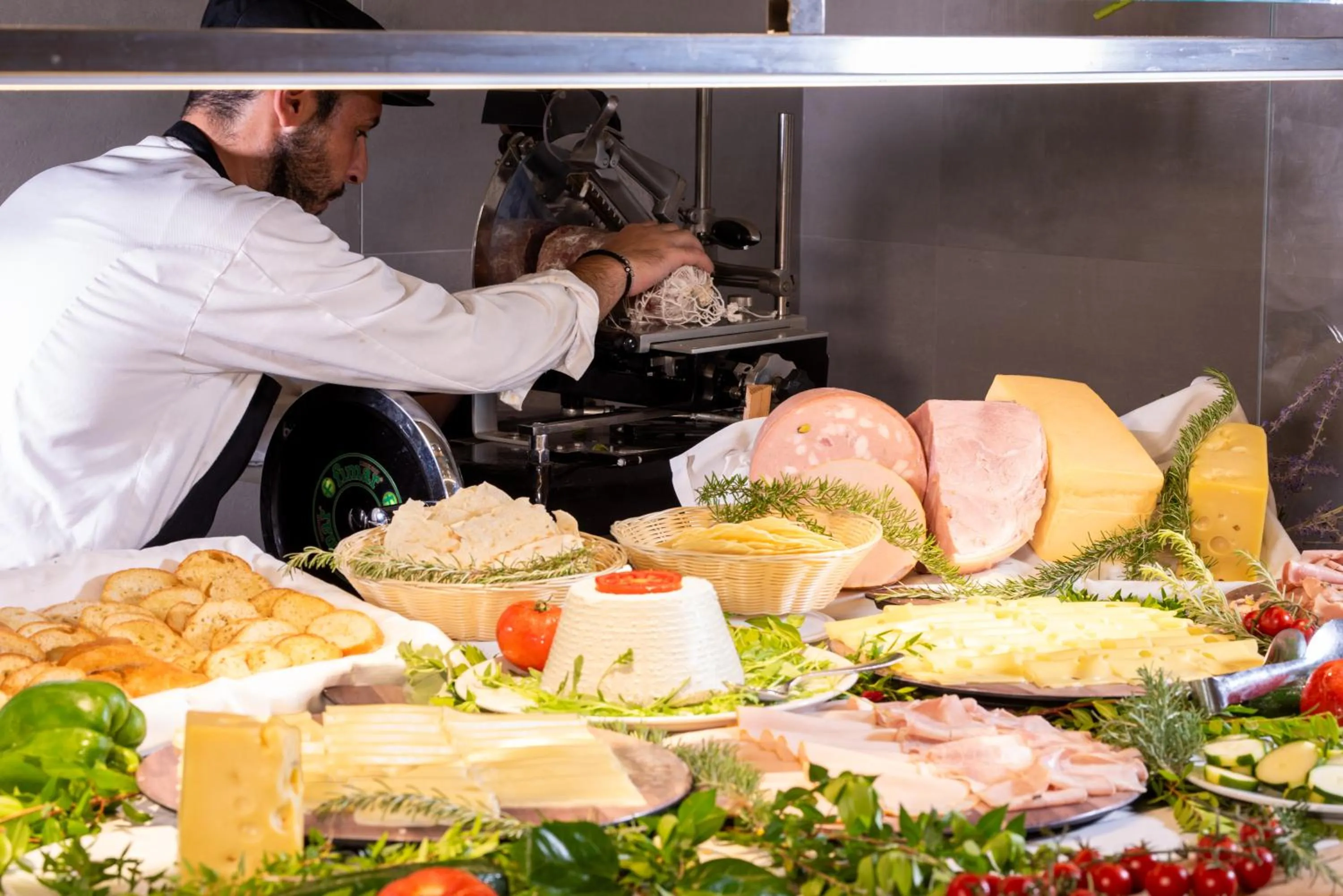 Restaurant/places to eat in AMASEA Resort