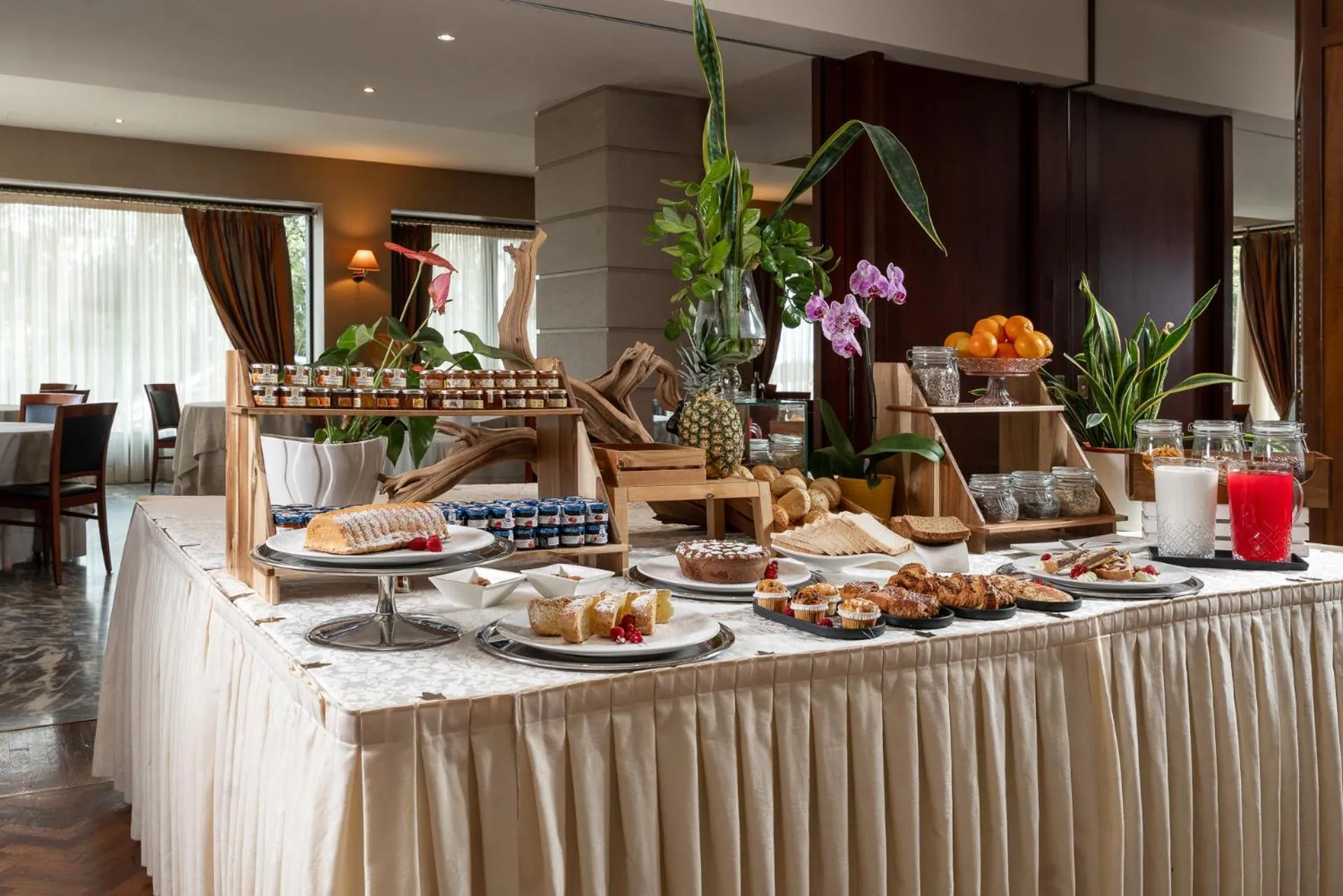 Breakfast in Grand Hotel San Marino