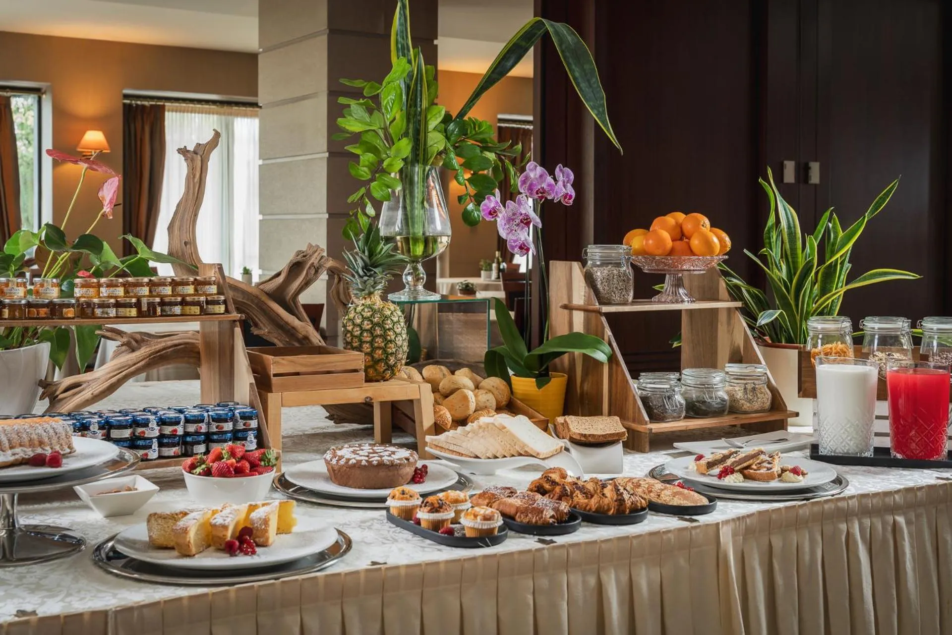 Breakfast in Grand Hotel San Marino