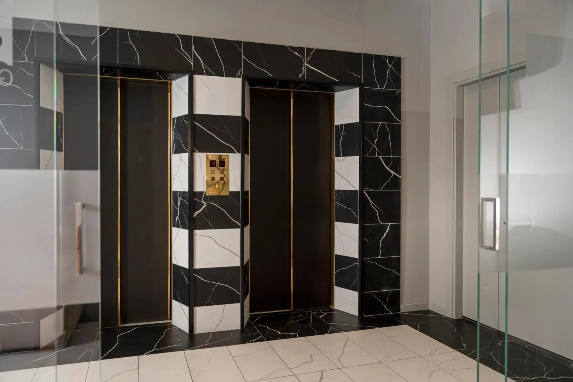 elevator in Grand Hotel San Marino