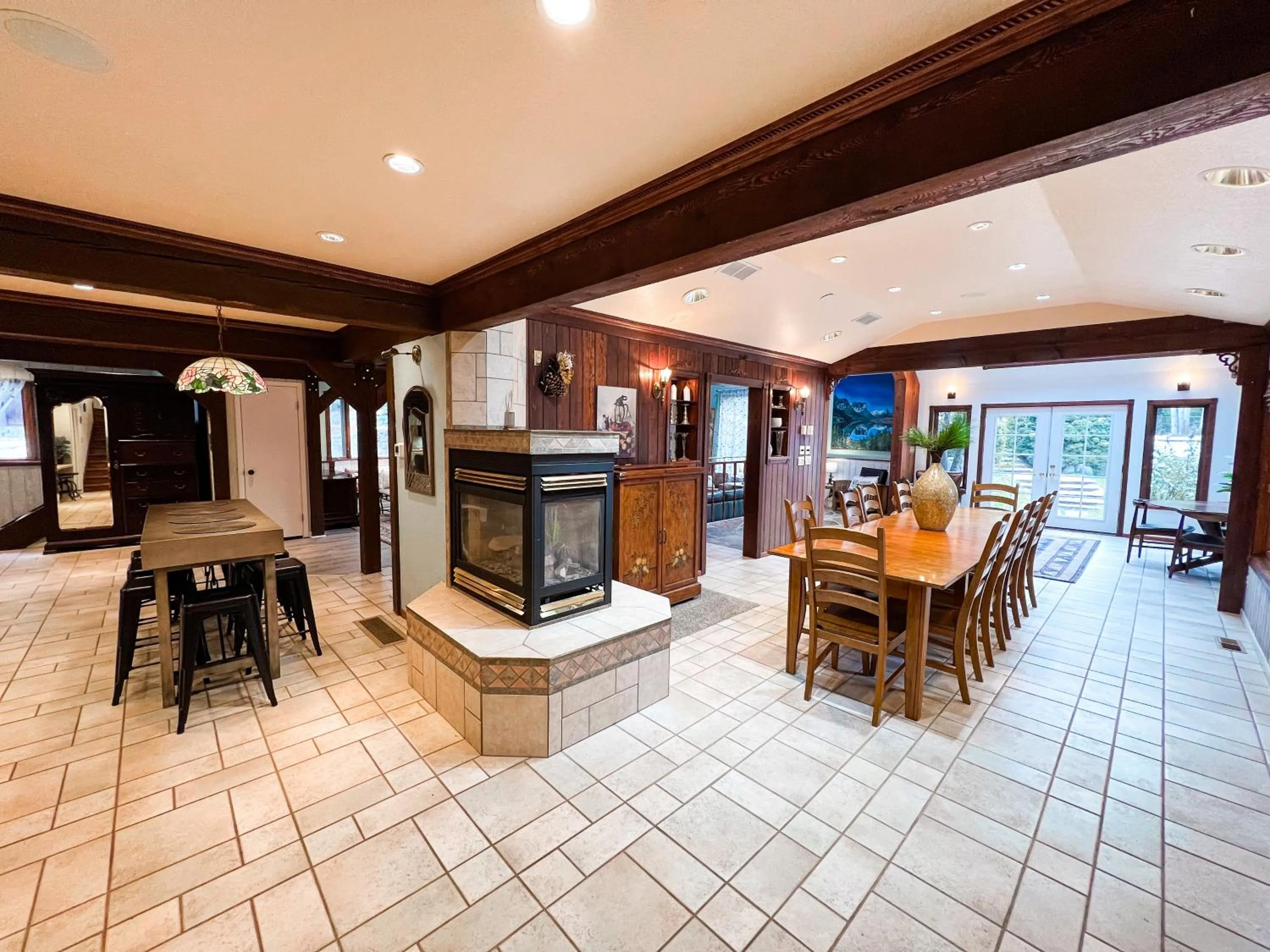 Cityside Big Mountain Lodge