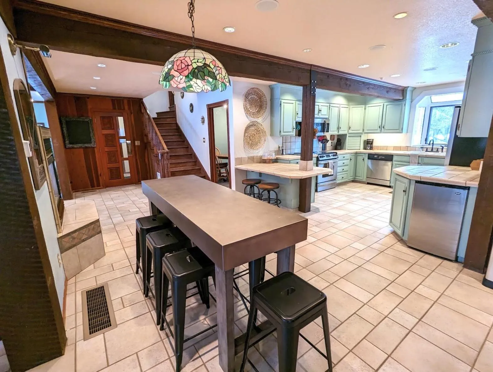 Cityside Big Mountain Lodge