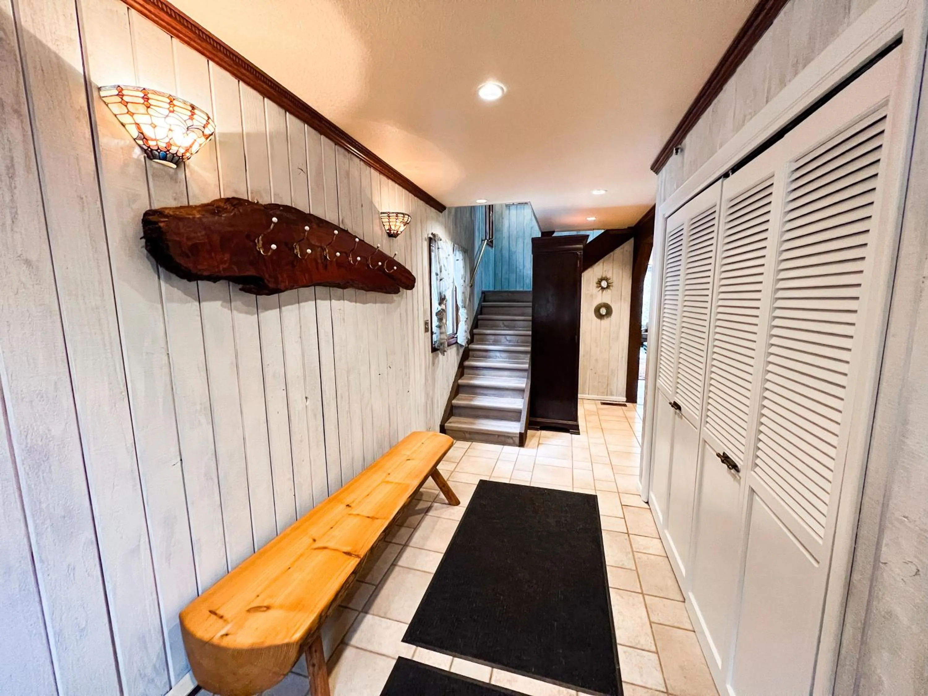 Cityside Big Mountain Lodge