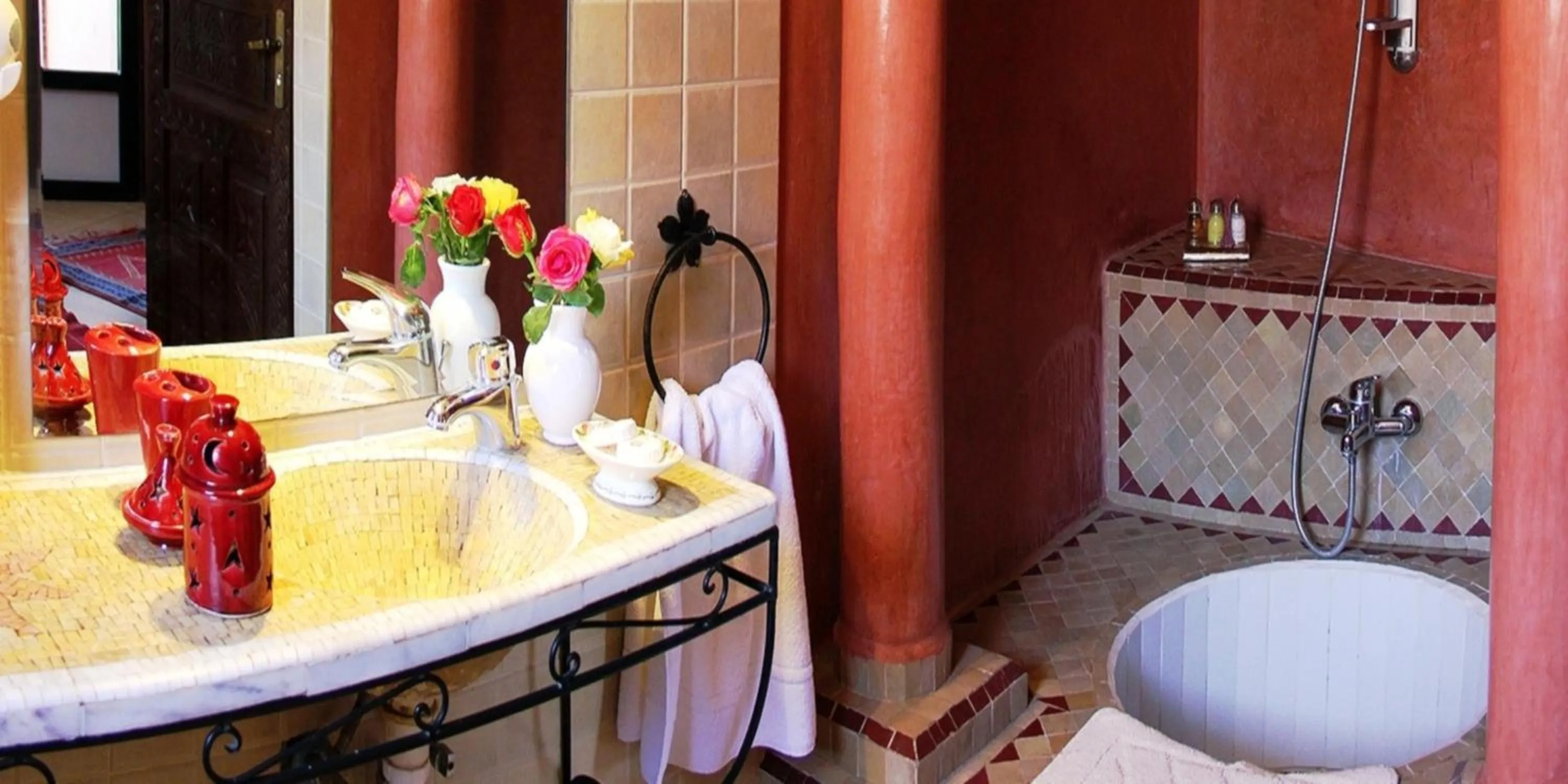 Bathroom in Palais Dar Ouladna