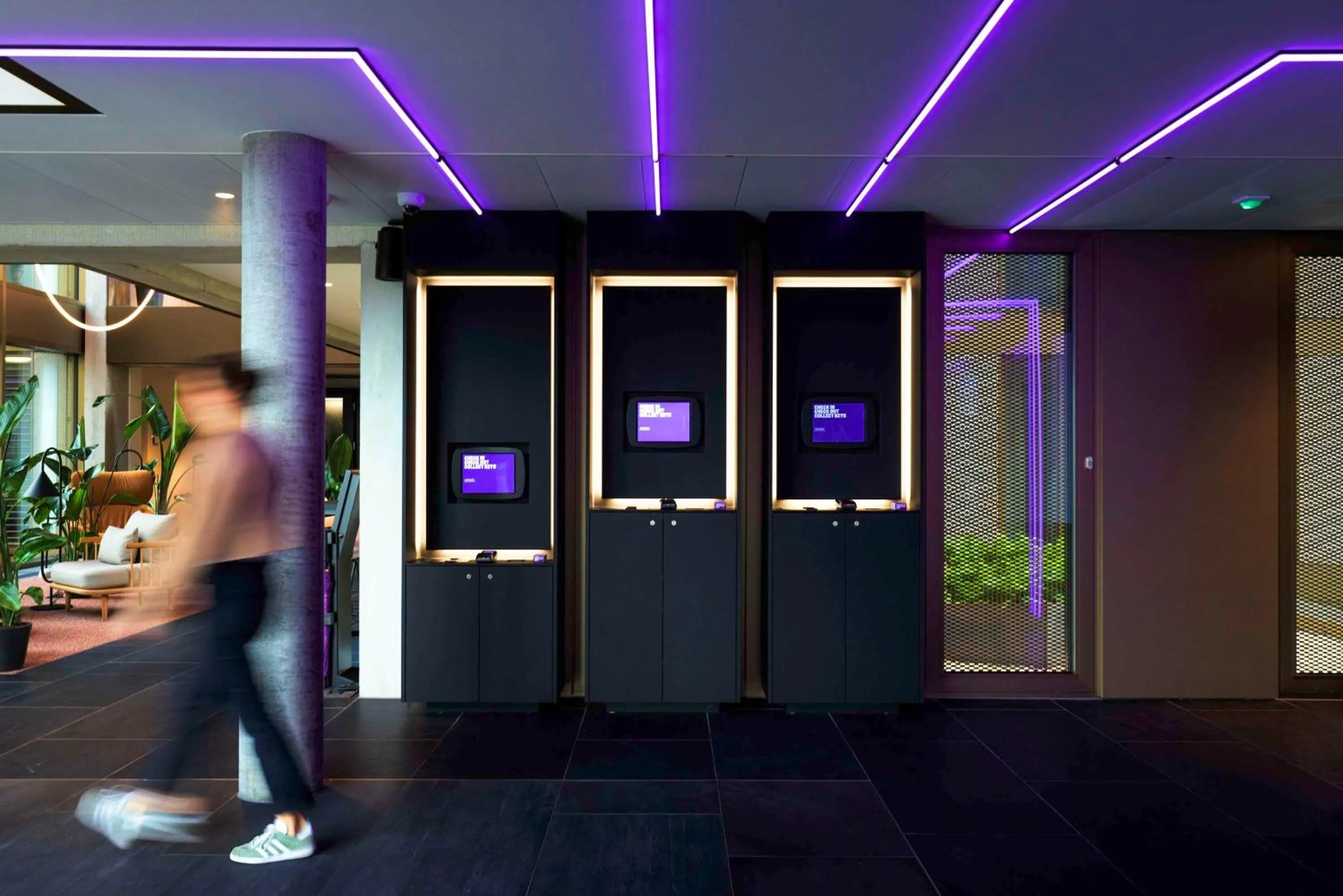 Lobby or reception in YOTEL Geneva Lake