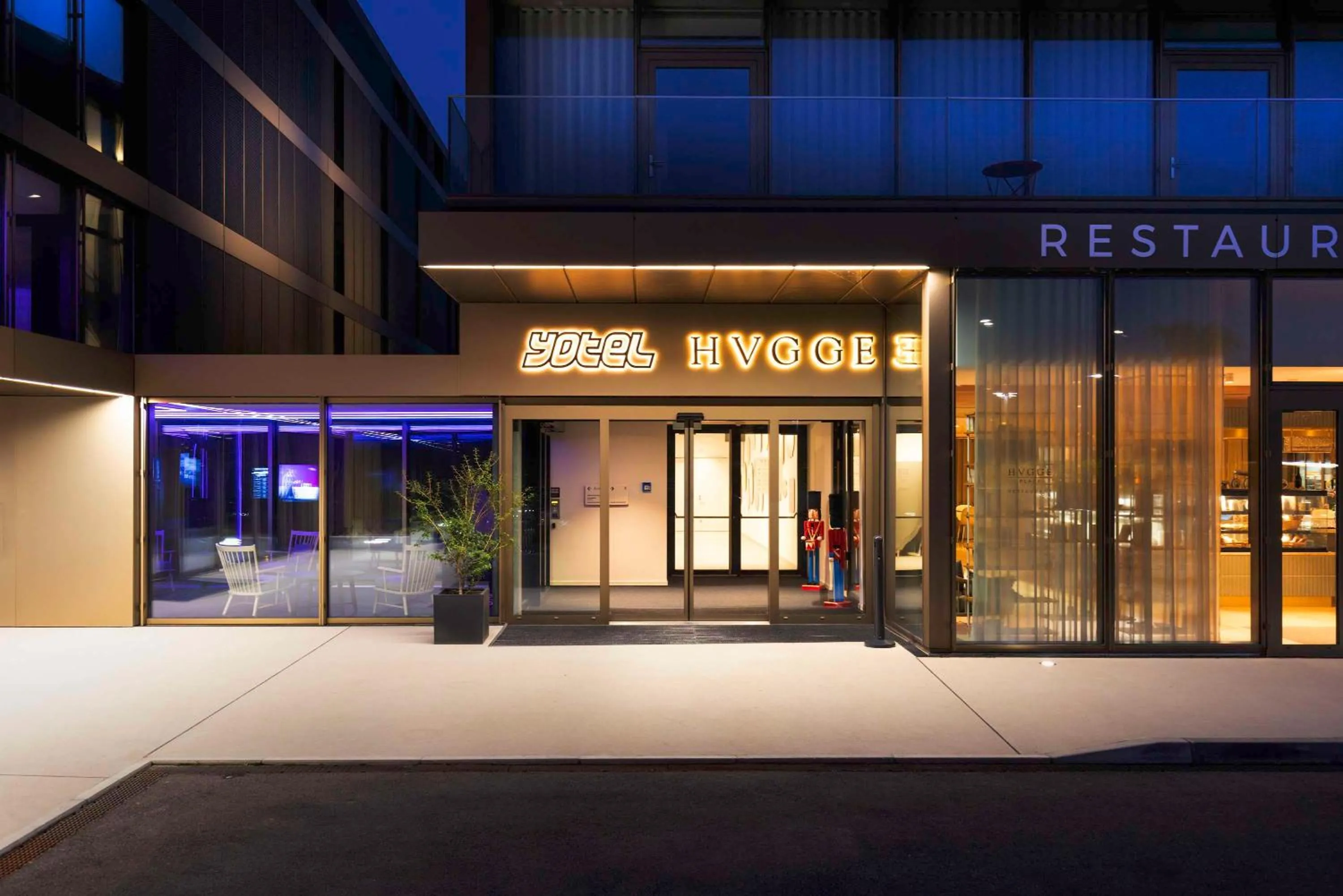 Property building in YOTEL Geneva Lake