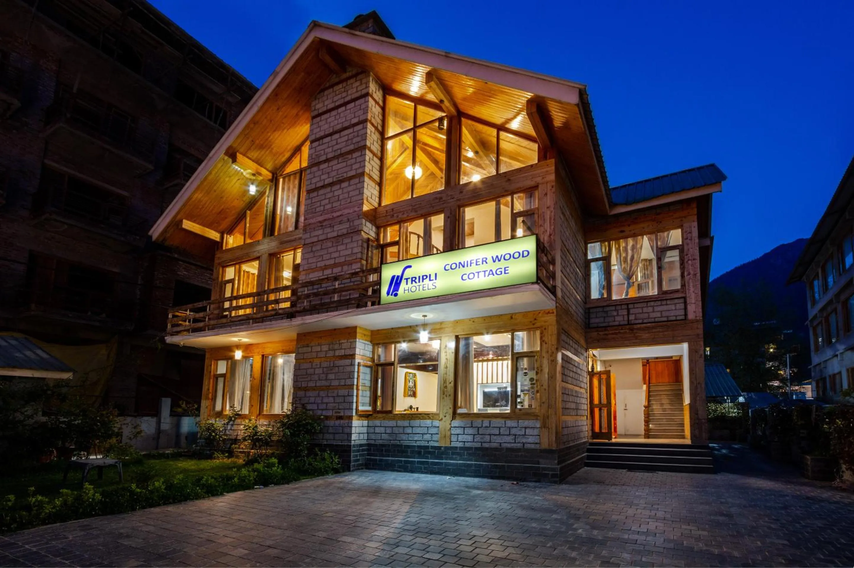 Property building in Tripli Hotels Conifer Wood Cottage