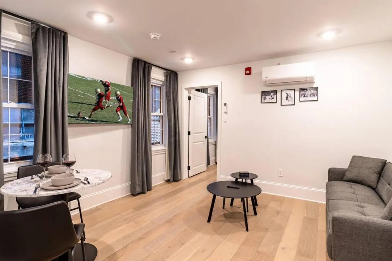 Living room in Thena Hotel - Spacious 1 Bedroom