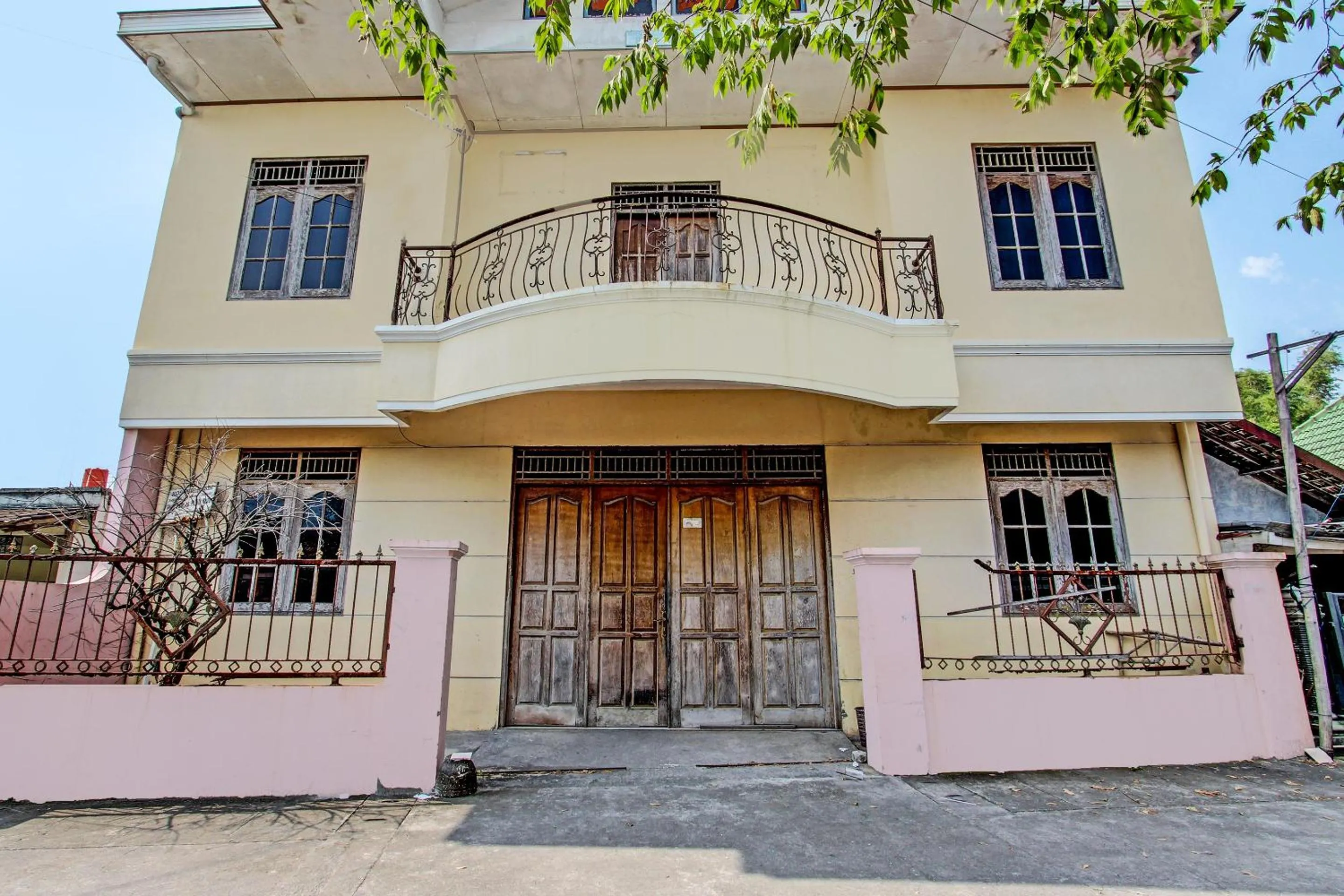 Hotel O Puri Kasih Guest House Syariah