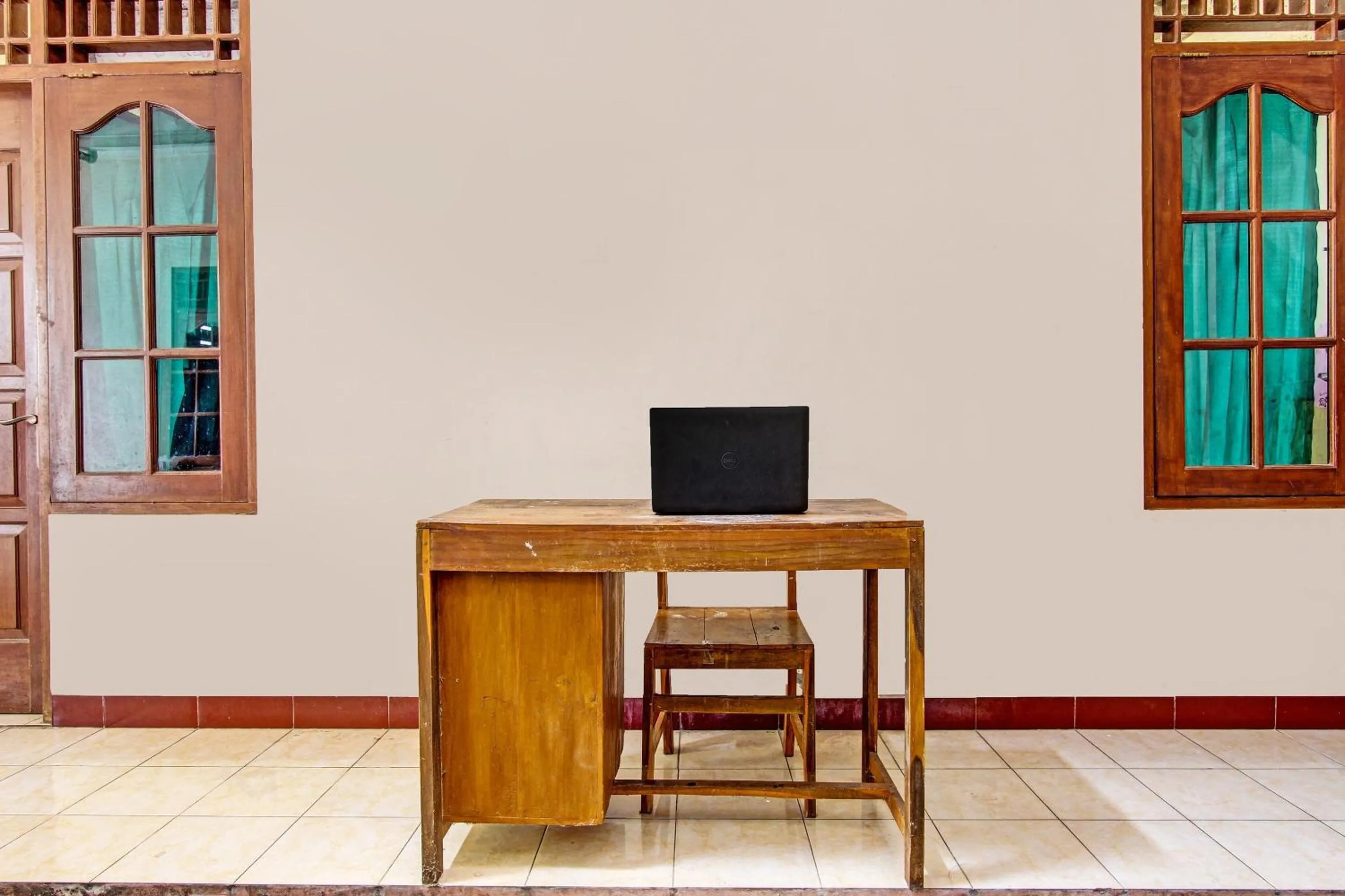 Lobby or reception in Hotel O Puri Kasih Guest House Syariah