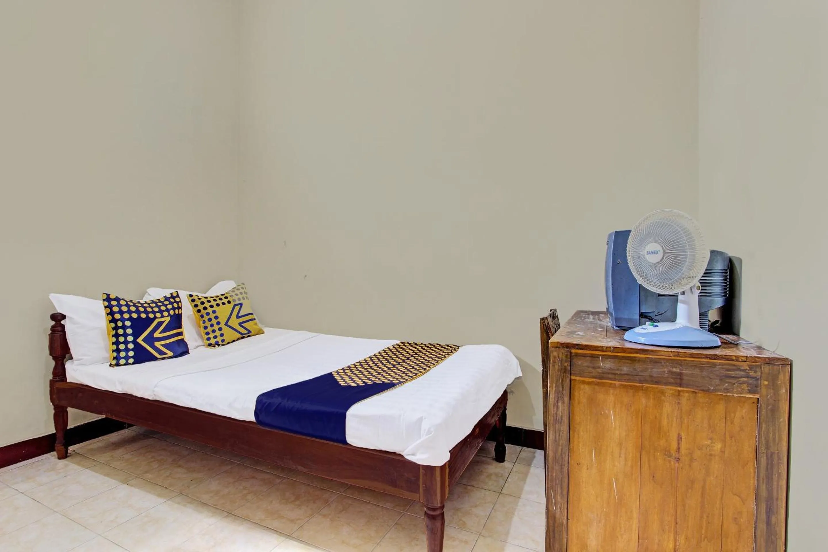 Bedroom in Hotel O Puri Kasih Guest House Syariah