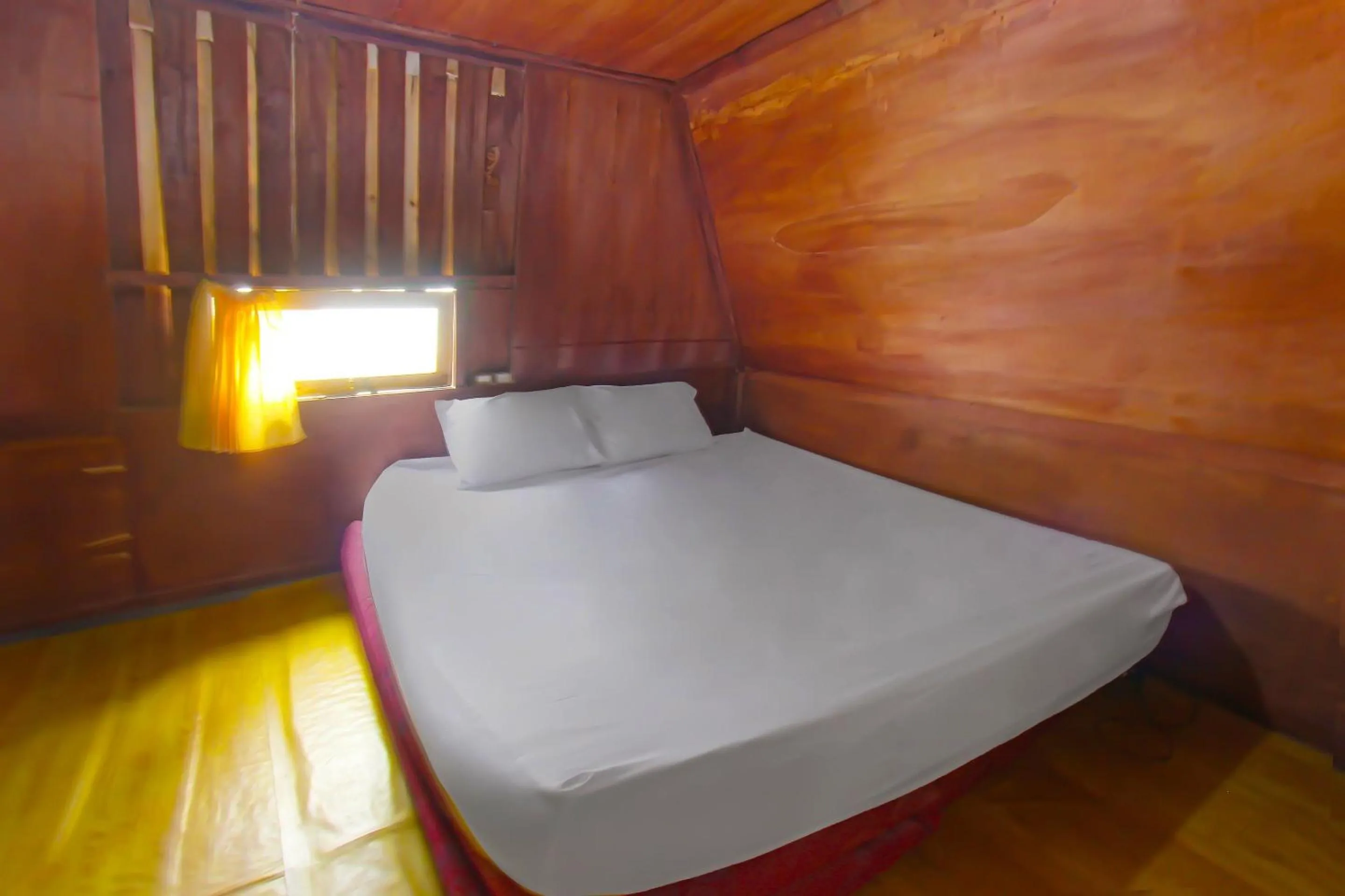 Bedroom, Bed in Hotel O Awenk Homestay Near SD Gunung Wakul