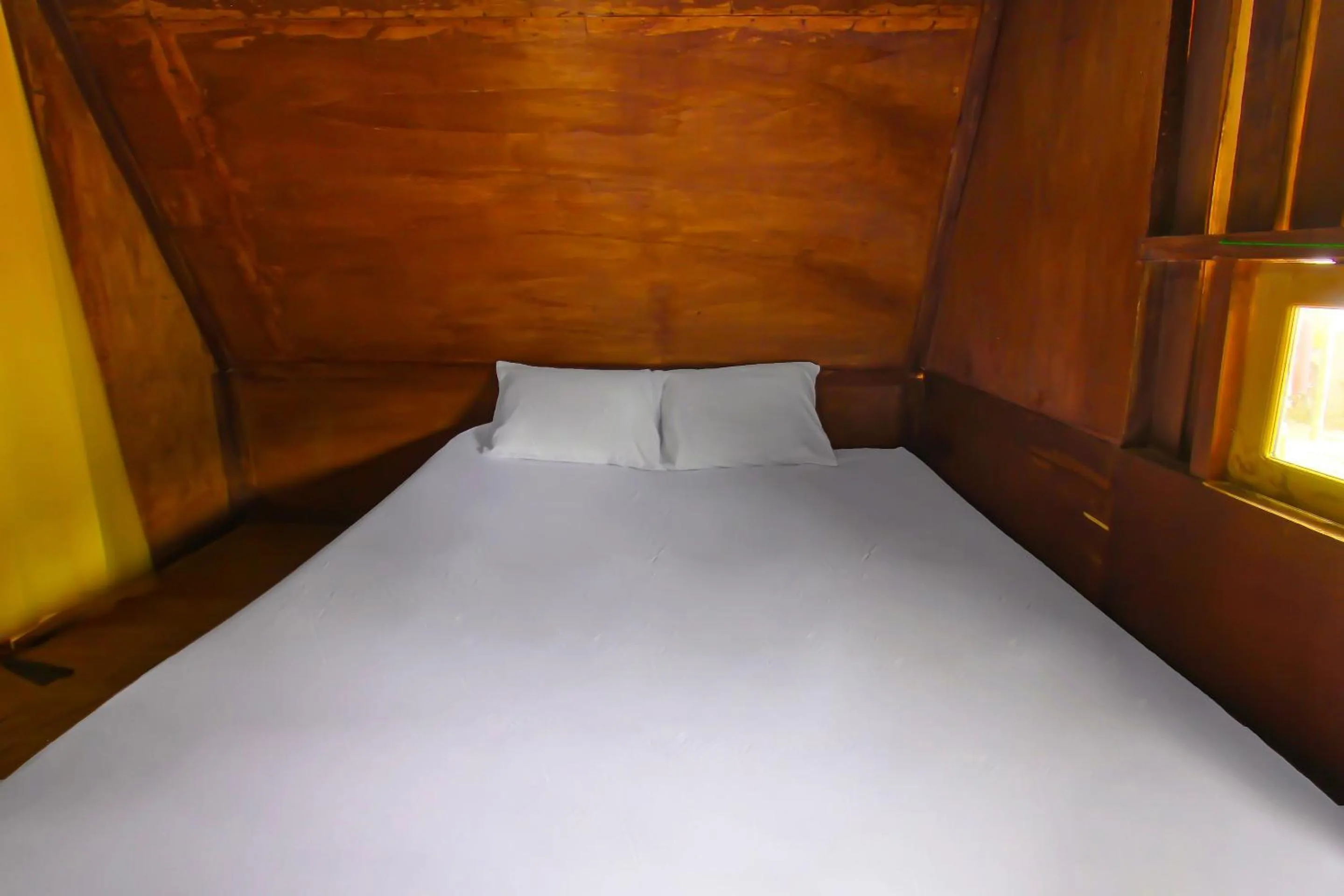 Bedroom, Bed in Hotel O Awenk Homestay Near SD Gunung Wakul