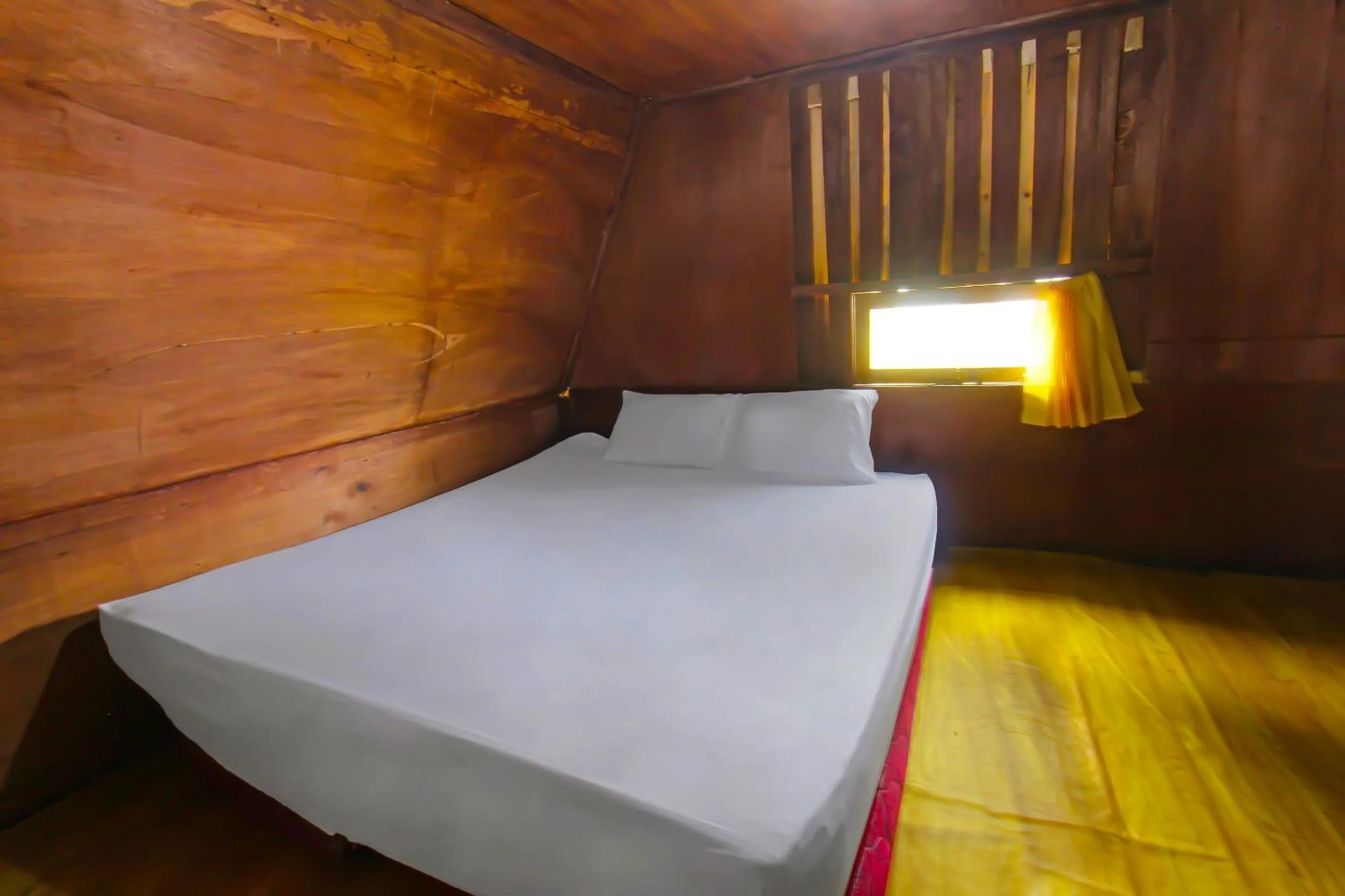 Bedroom, Bed in Hotel O Awenk Homestay Near SD Gunung Wakul