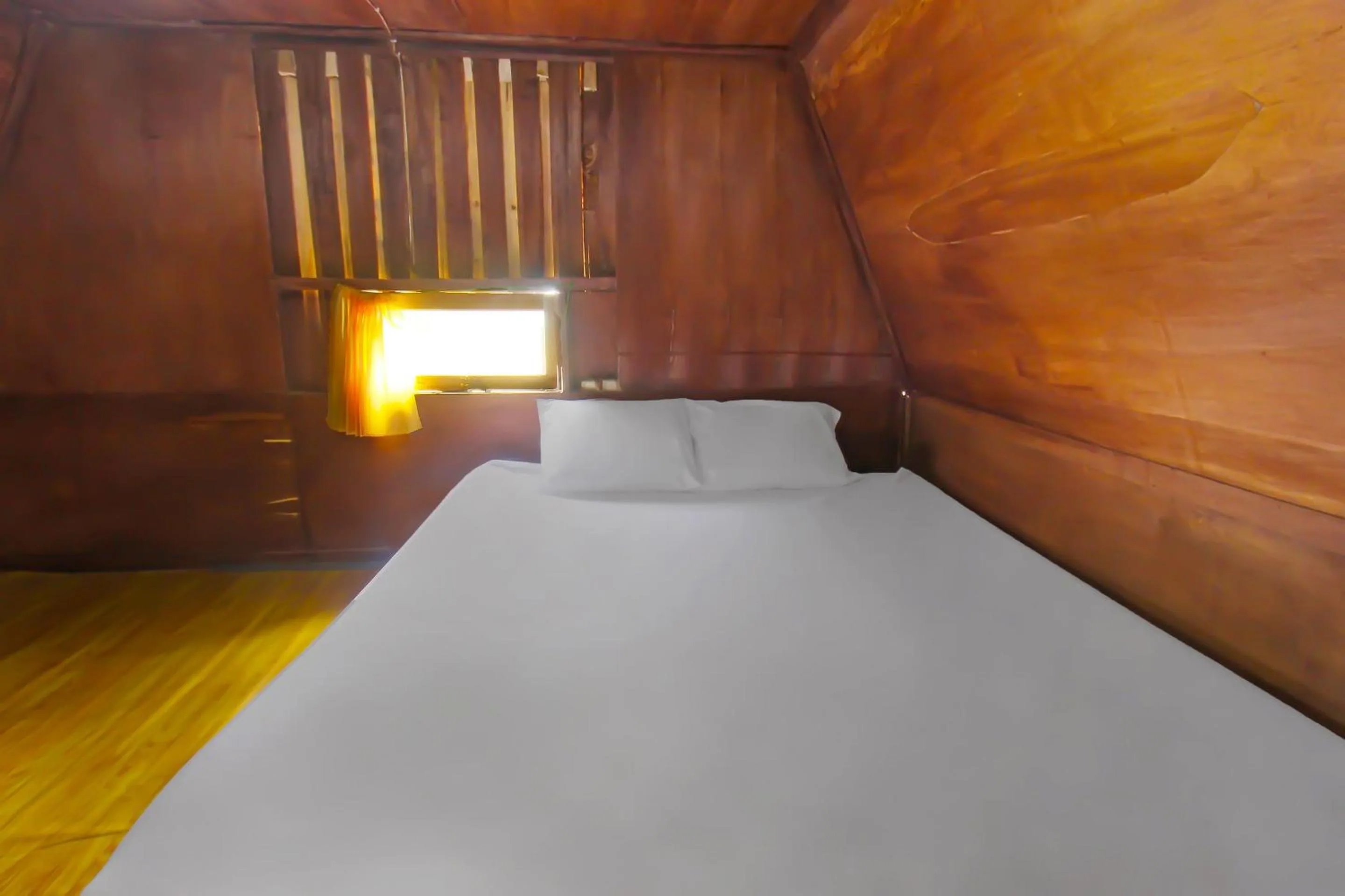 Bedroom, Bed in Hotel O Awenk Homestay Near SD Gunung Wakul