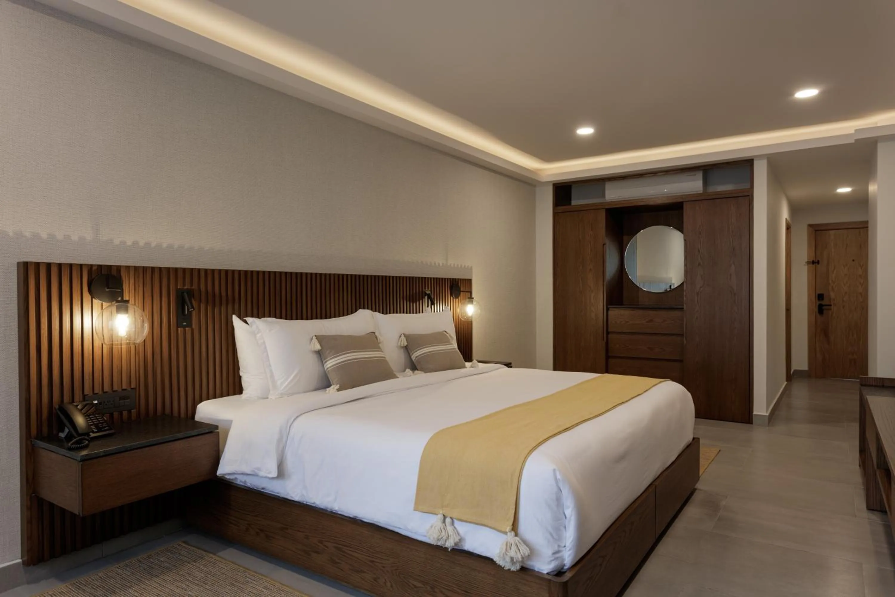 Bed in Origen 438 Luxury Boutique Hotel