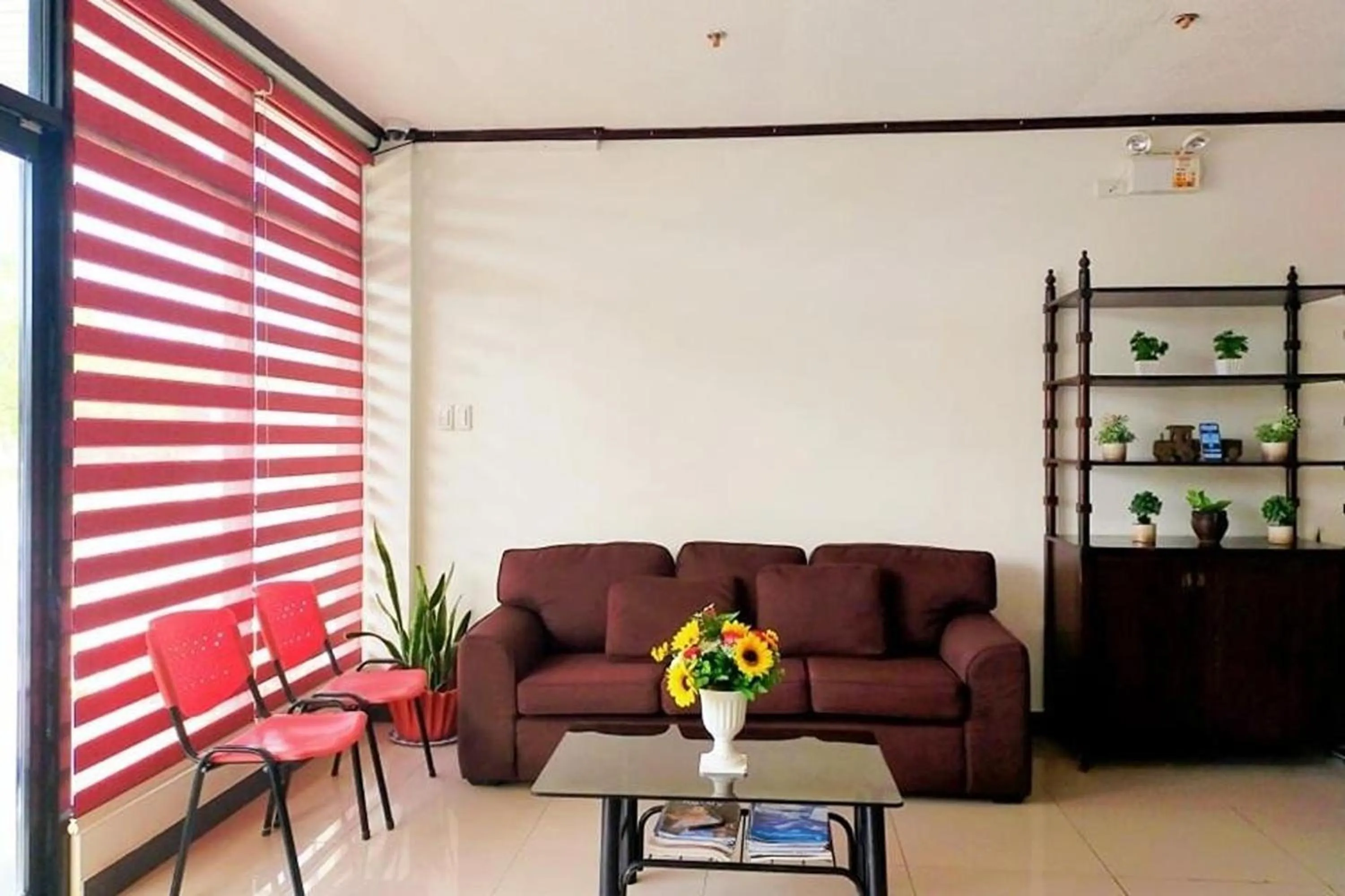 Lobby or reception in EC Hotel near Laoag Airport