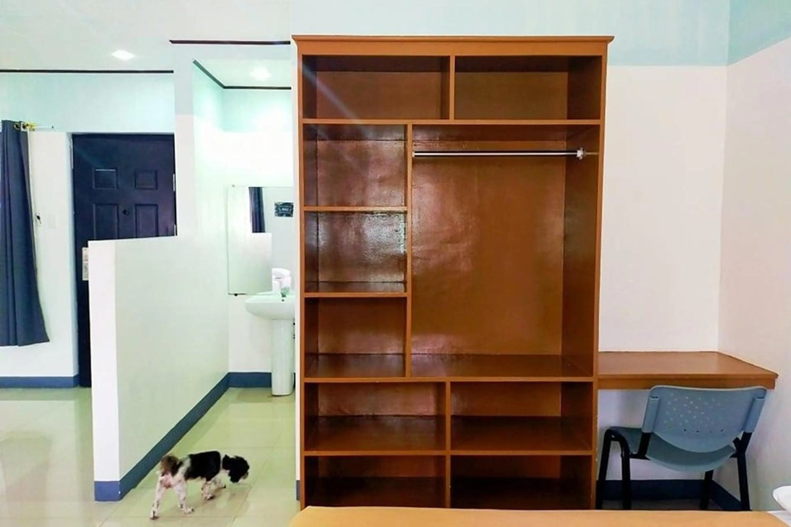 wardrobe in EC Hotel near Laoag Airport