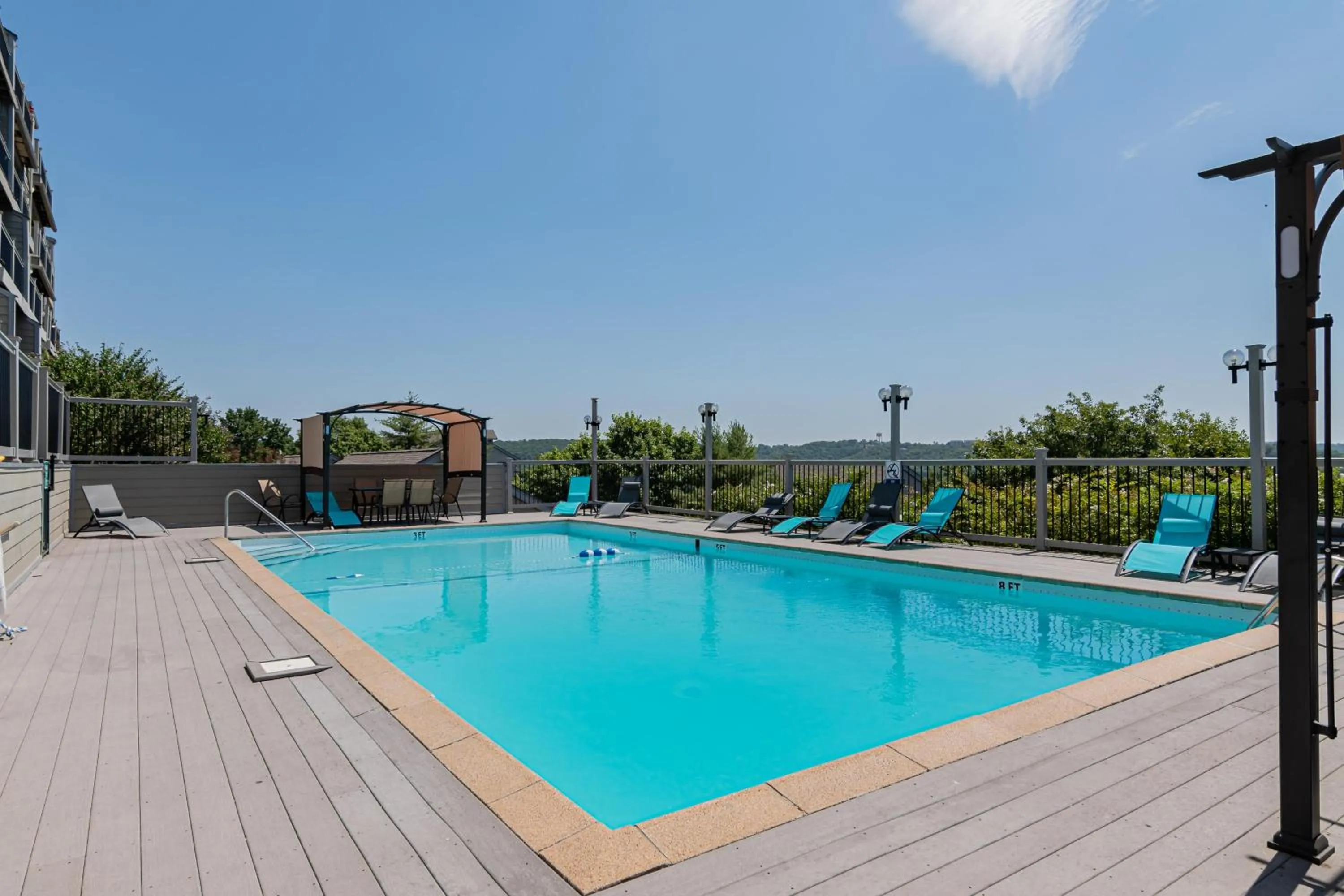 Silver Maple --305--with Boat Slip