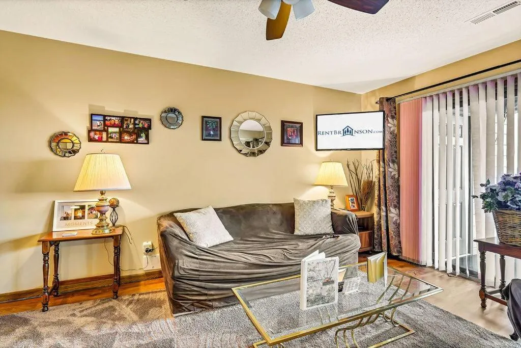 Silver Maple --305--with Boat Slip