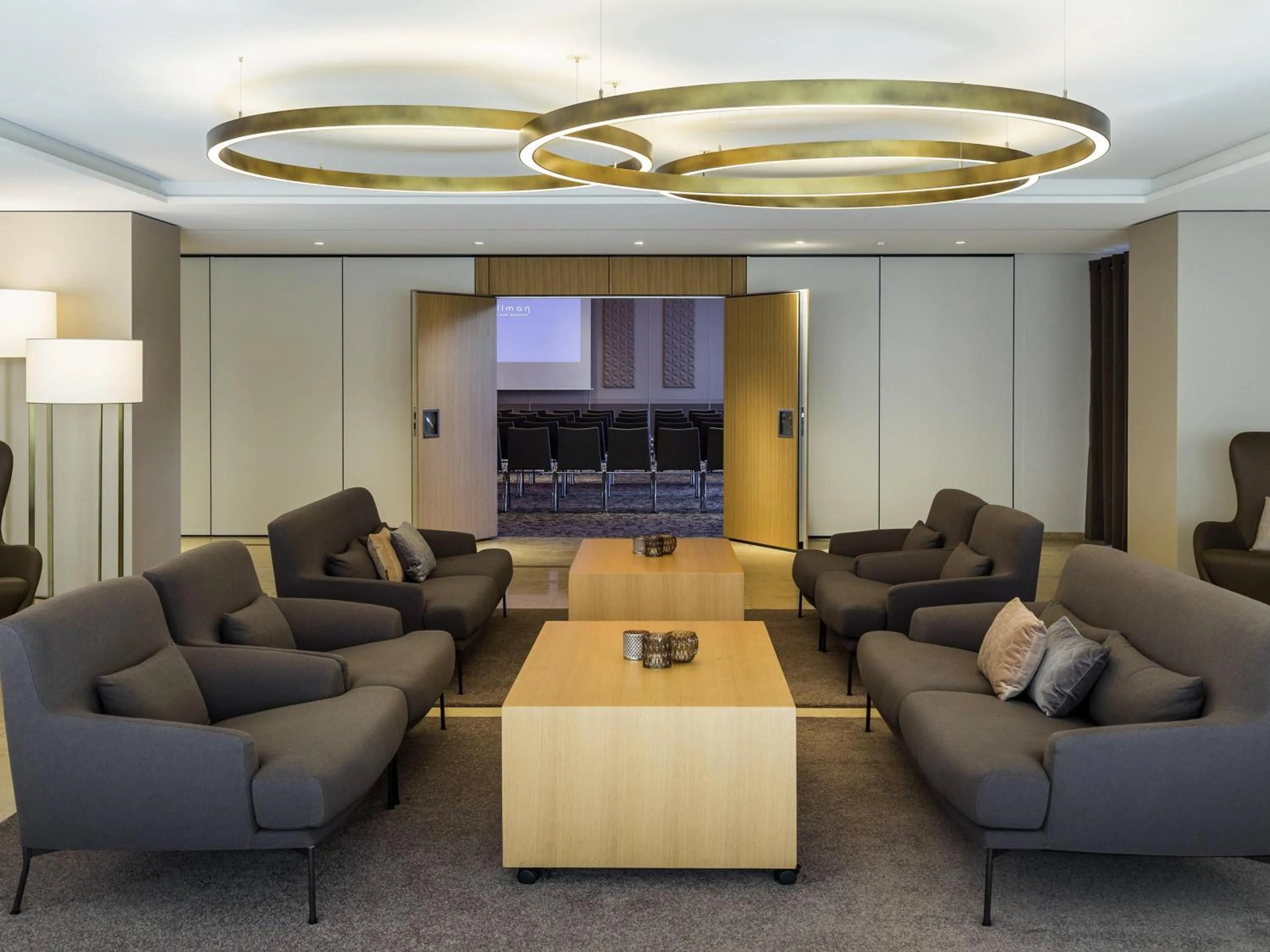 Meeting/conference room in Pullman Basel Europe