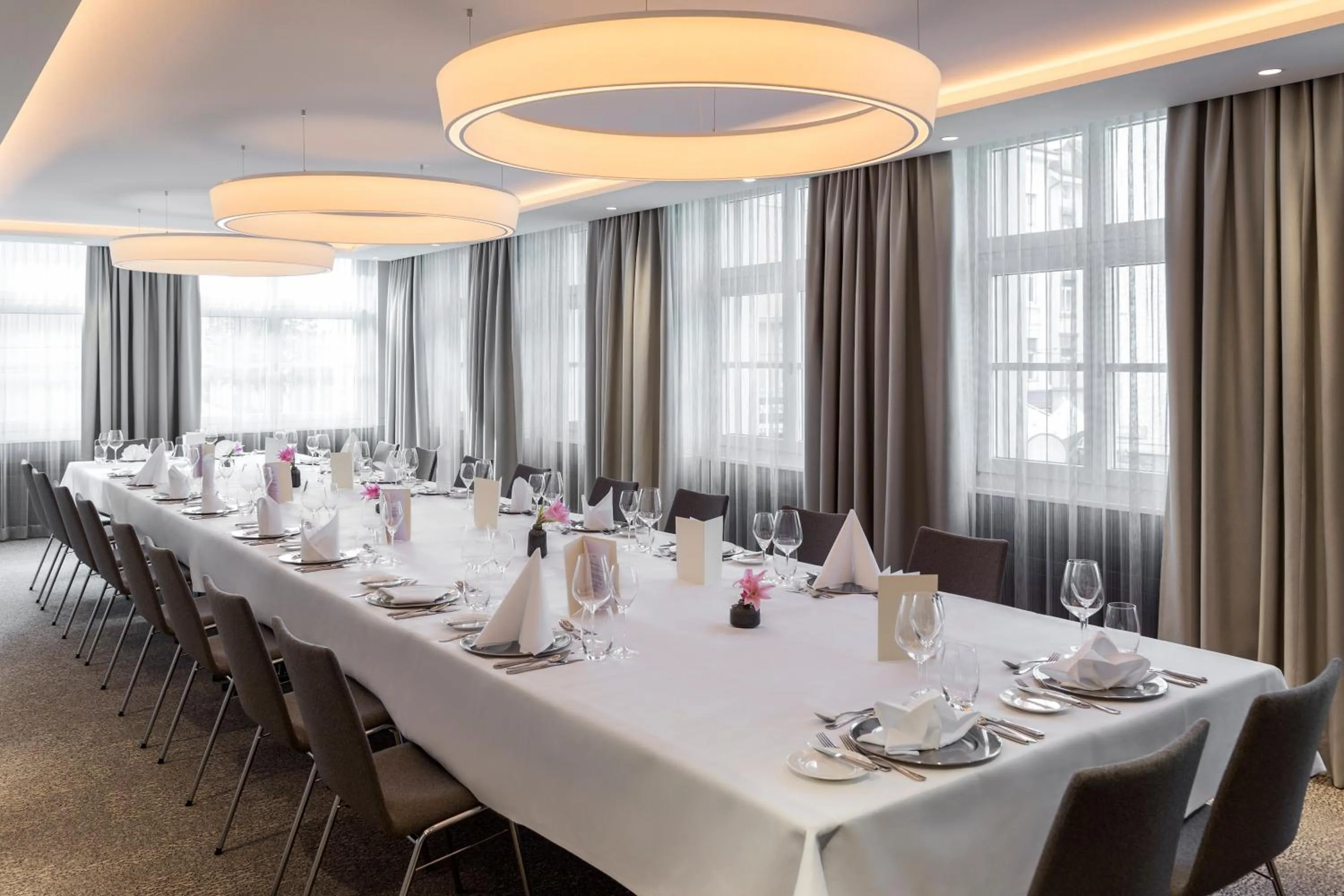 Banquet/Function facilities in Pullman Basel Europe