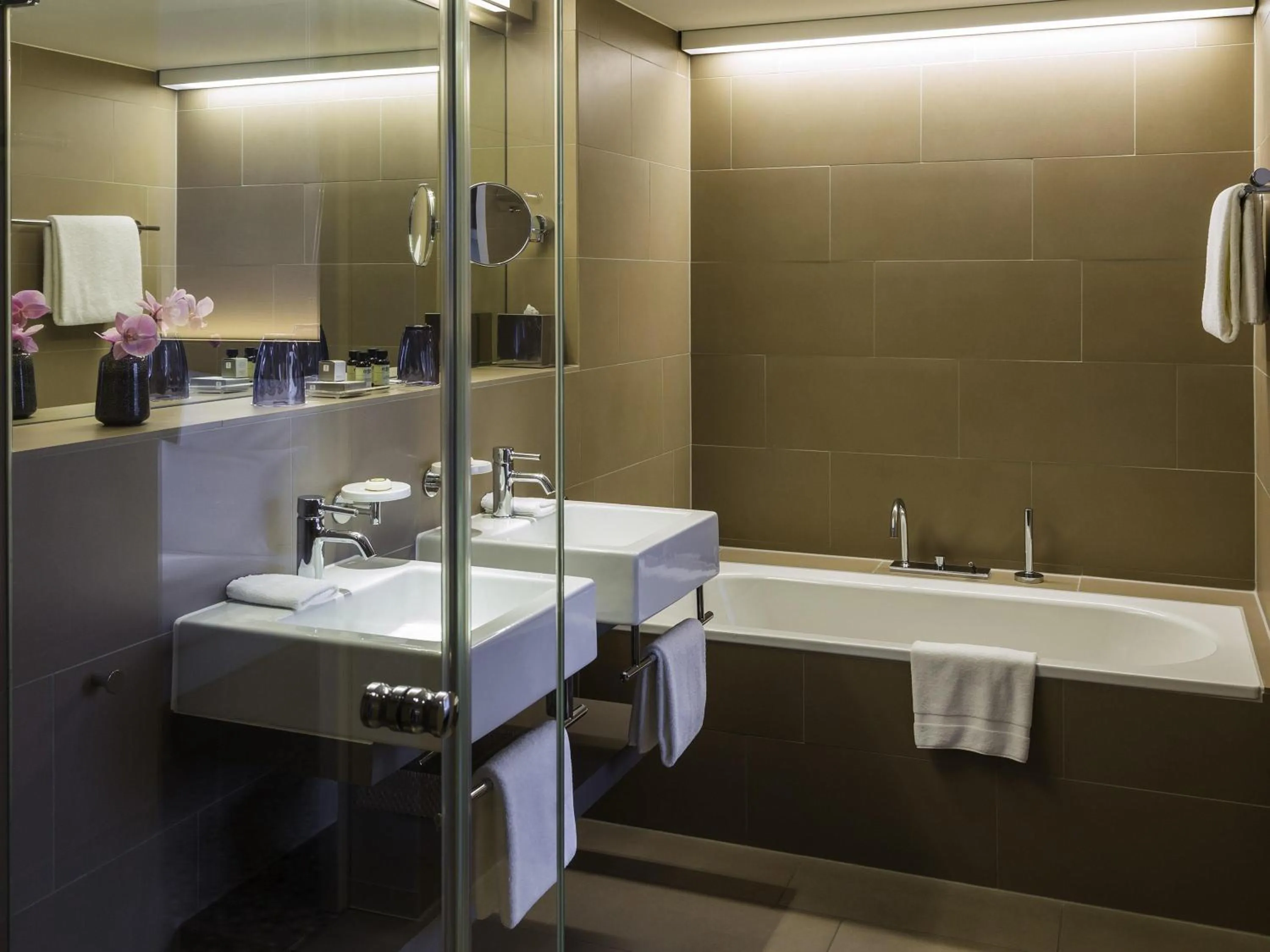 Bedroom in Pullman Basel Europe