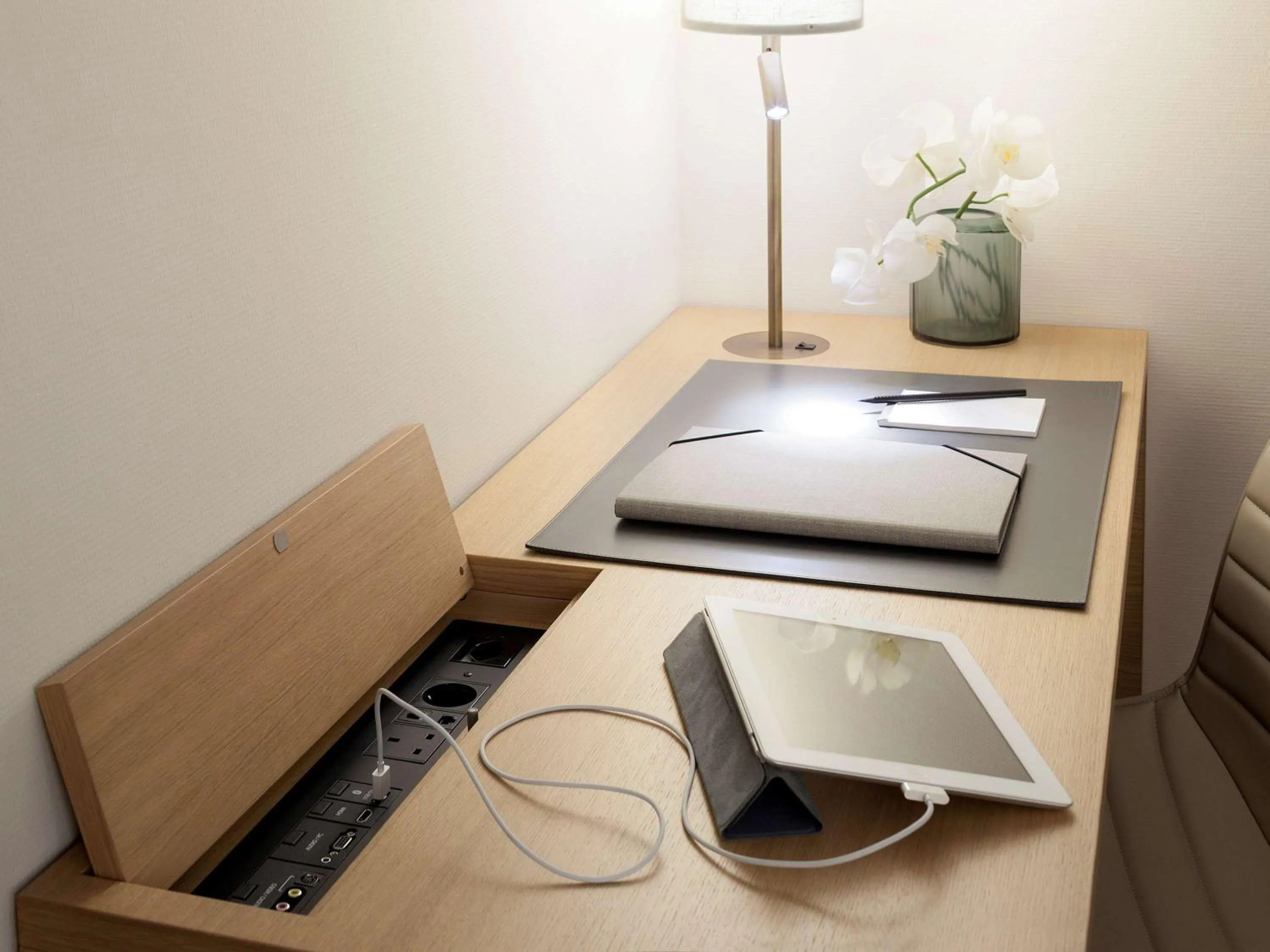 Photo of the whole room in Pullman Basel Europe