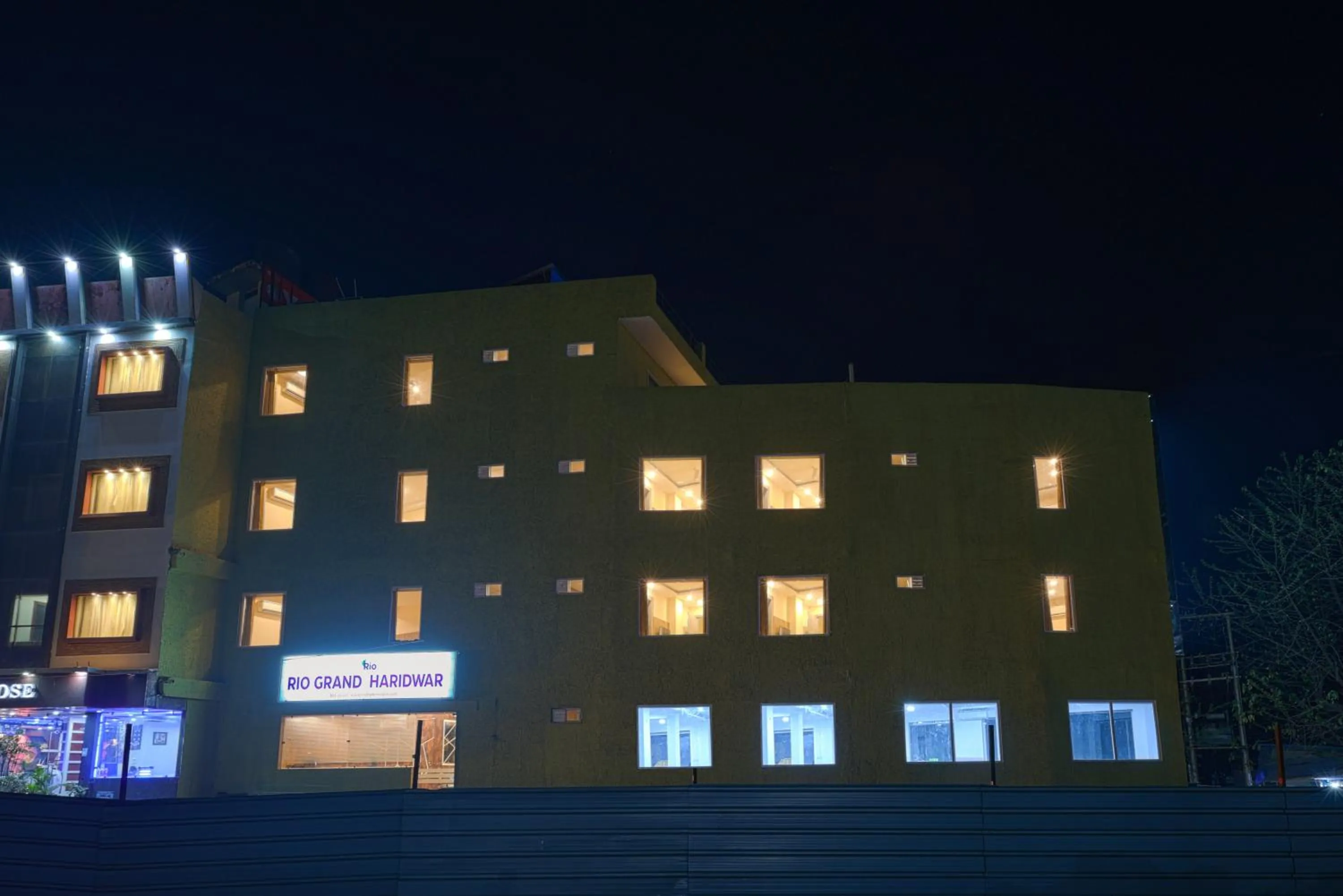 Property building in Rio Grand - Haridwar - A Premium Hotel