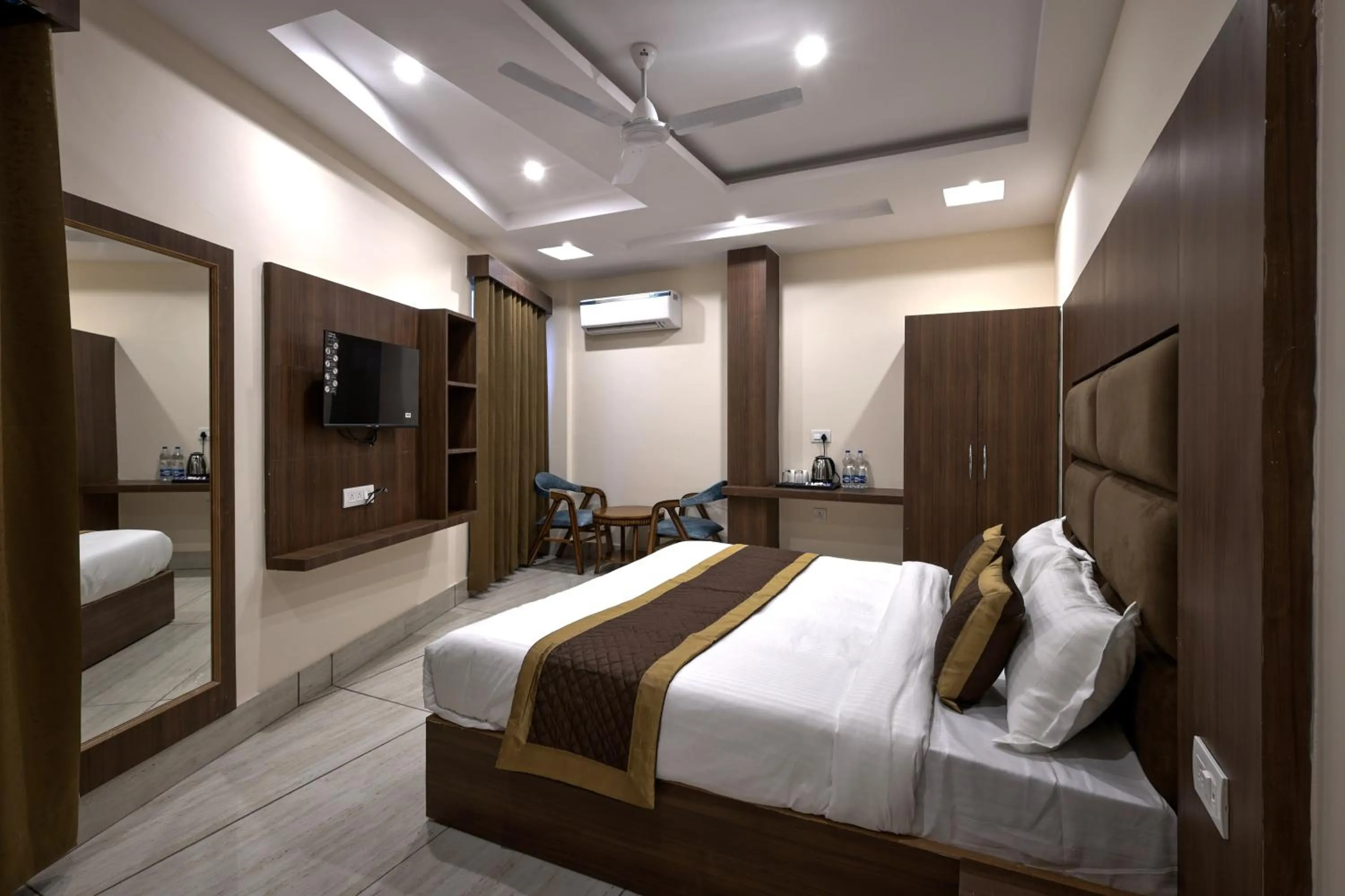 Communal lounge/ TV room in Rio Grand - Haridwar - A Premium Hotel