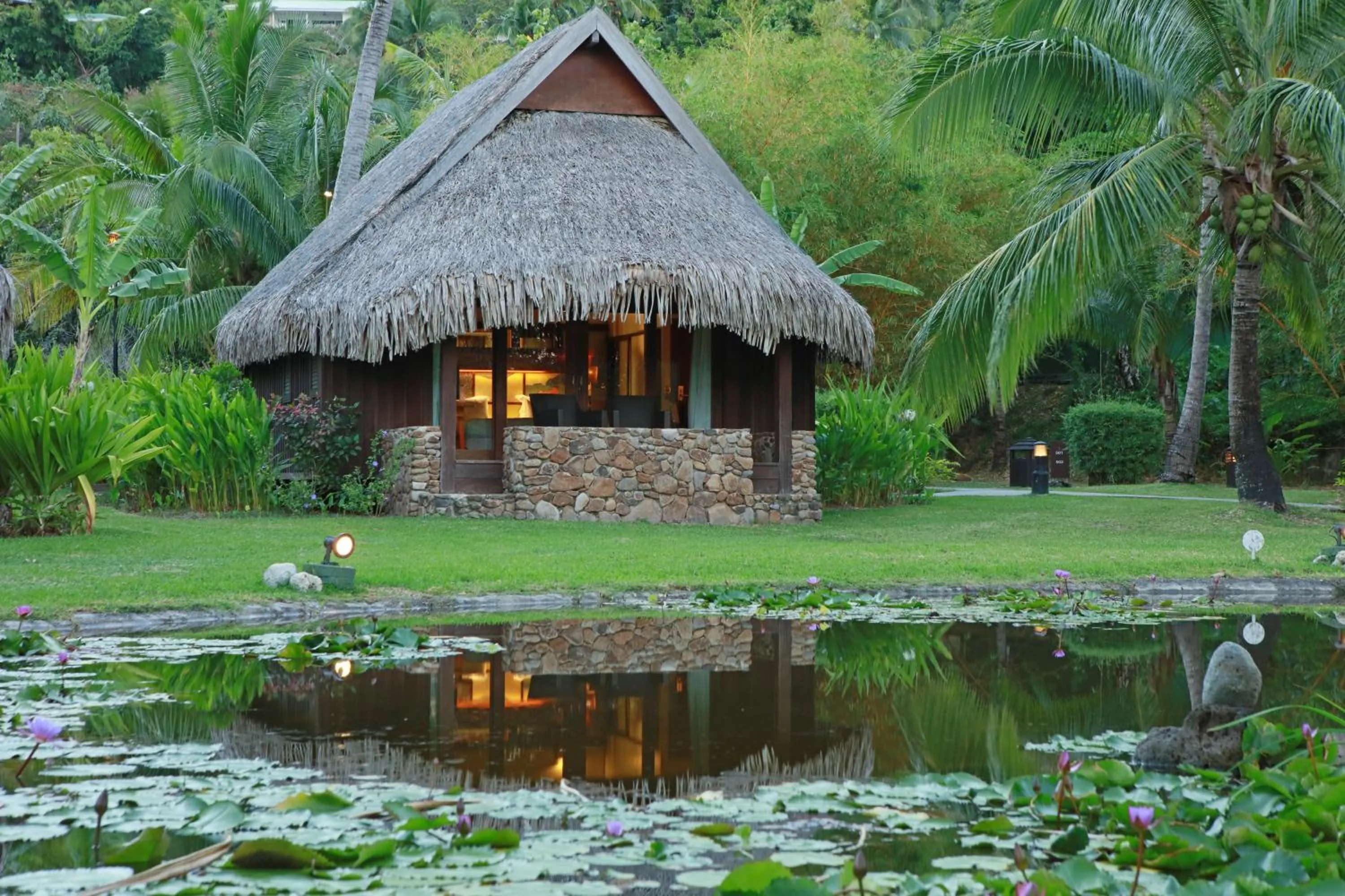 Garden in Sofitel Kia Ora Moorea Beach Resort