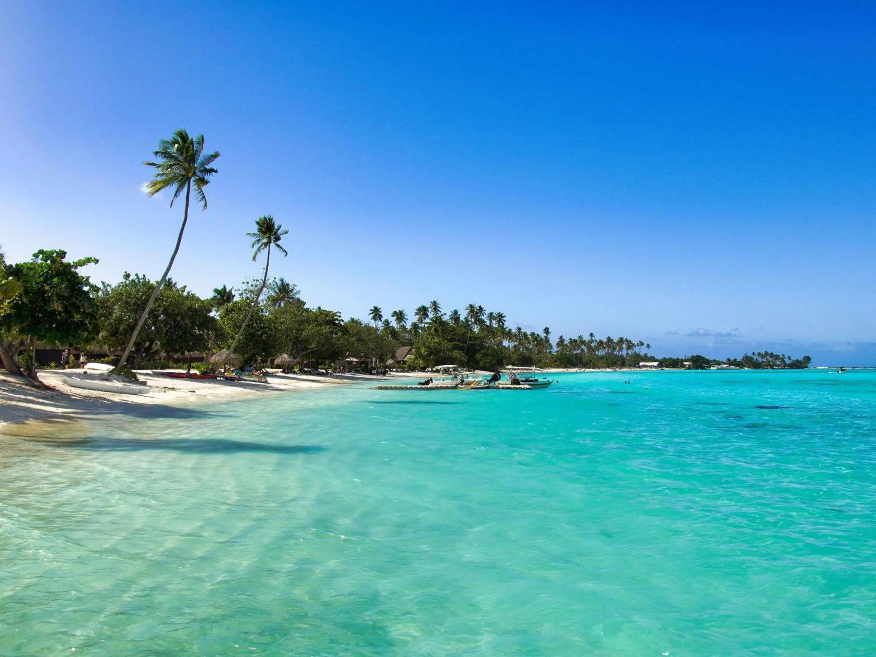 Bedroom in Sofitel Kia Ora Moorea Beach Resort