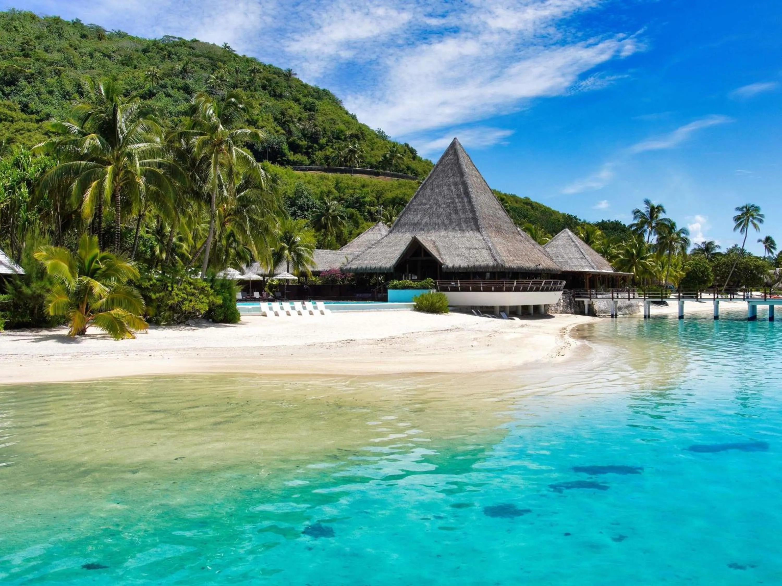 Bedroom in Sofitel Kia Ora Moorea Beach Resort