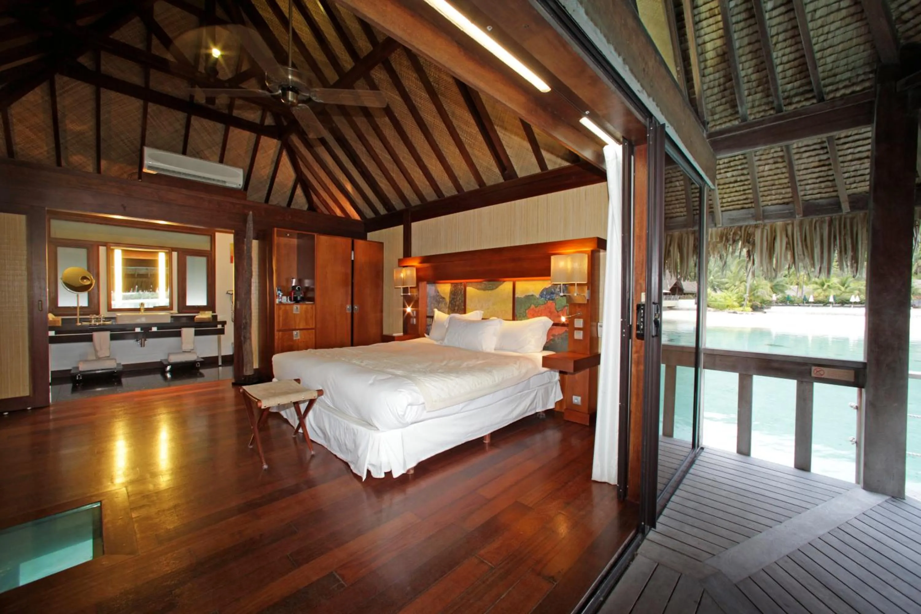 Photo of the whole room, Bed in Sofitel Kia Ora Moorea Beach Resort
