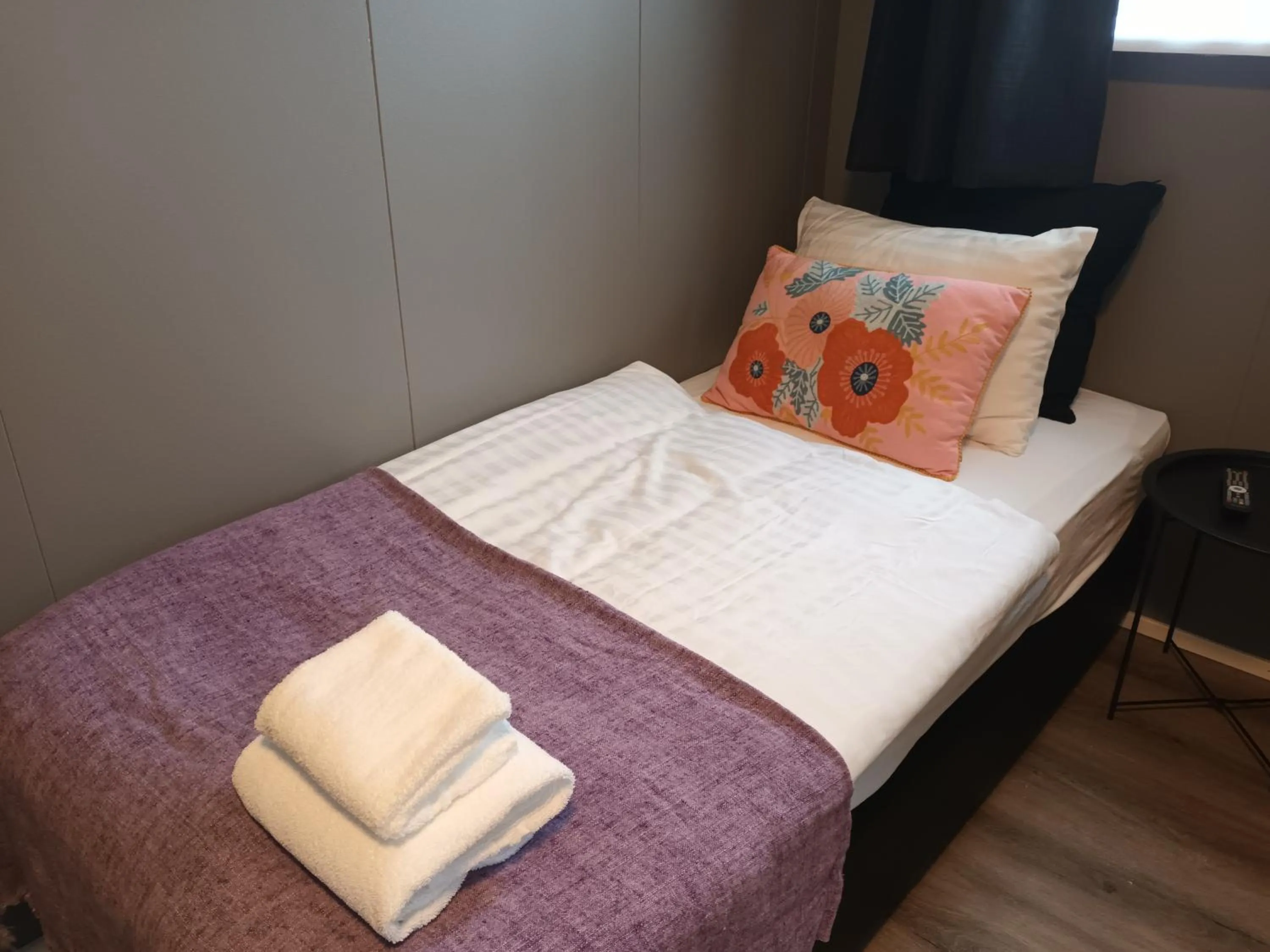 Bed in Hotel Leifur Eiriksson