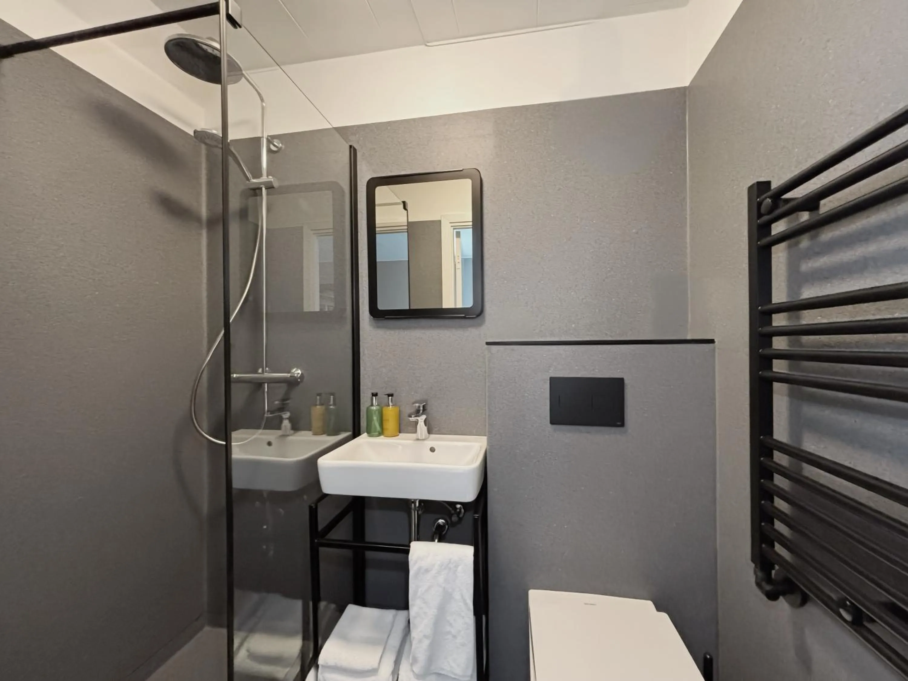 Shower in Hotel Leifur Eiriksson