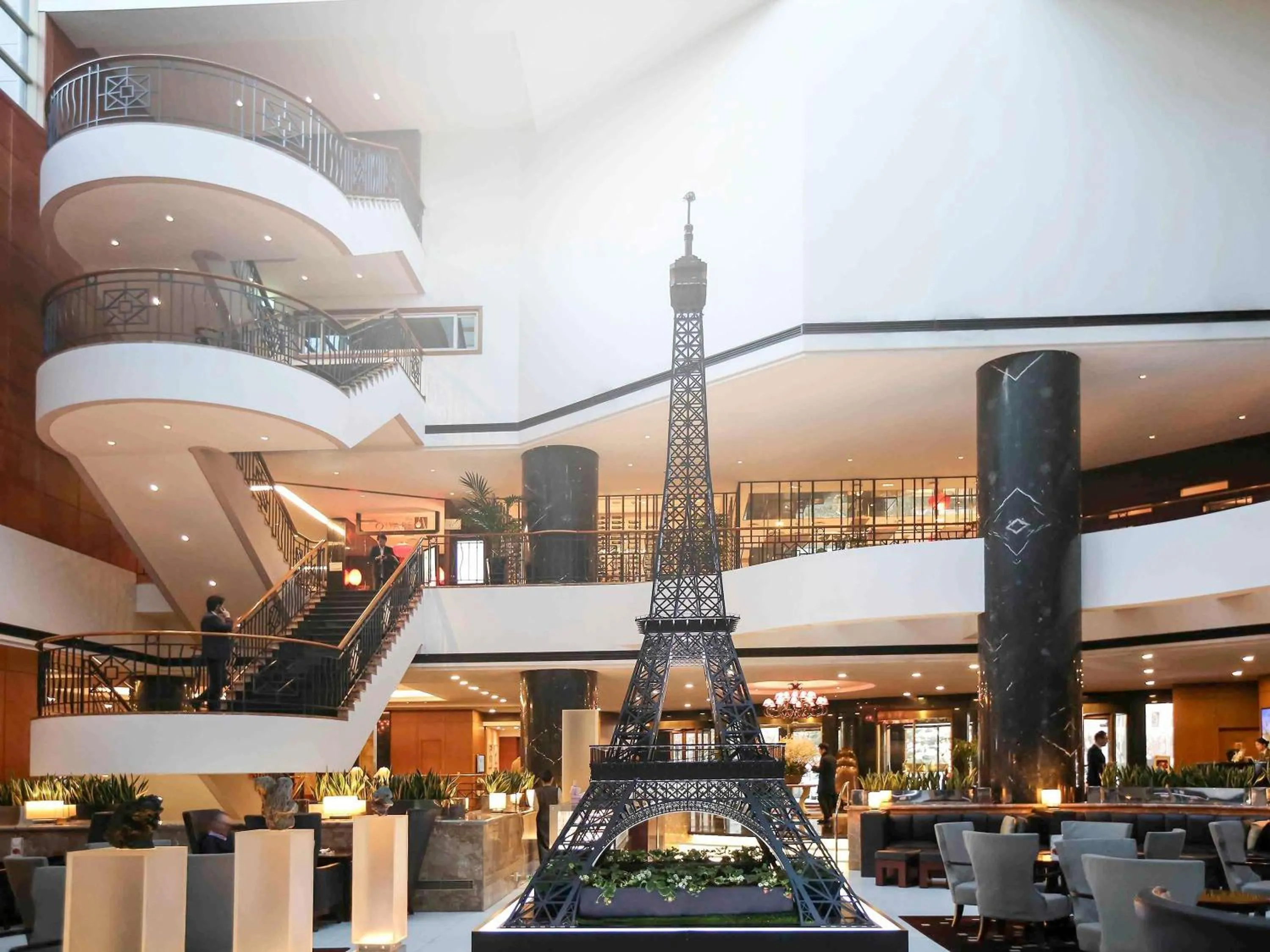 Lounge or bar in Novotel Ambassador Seoul Gangnam