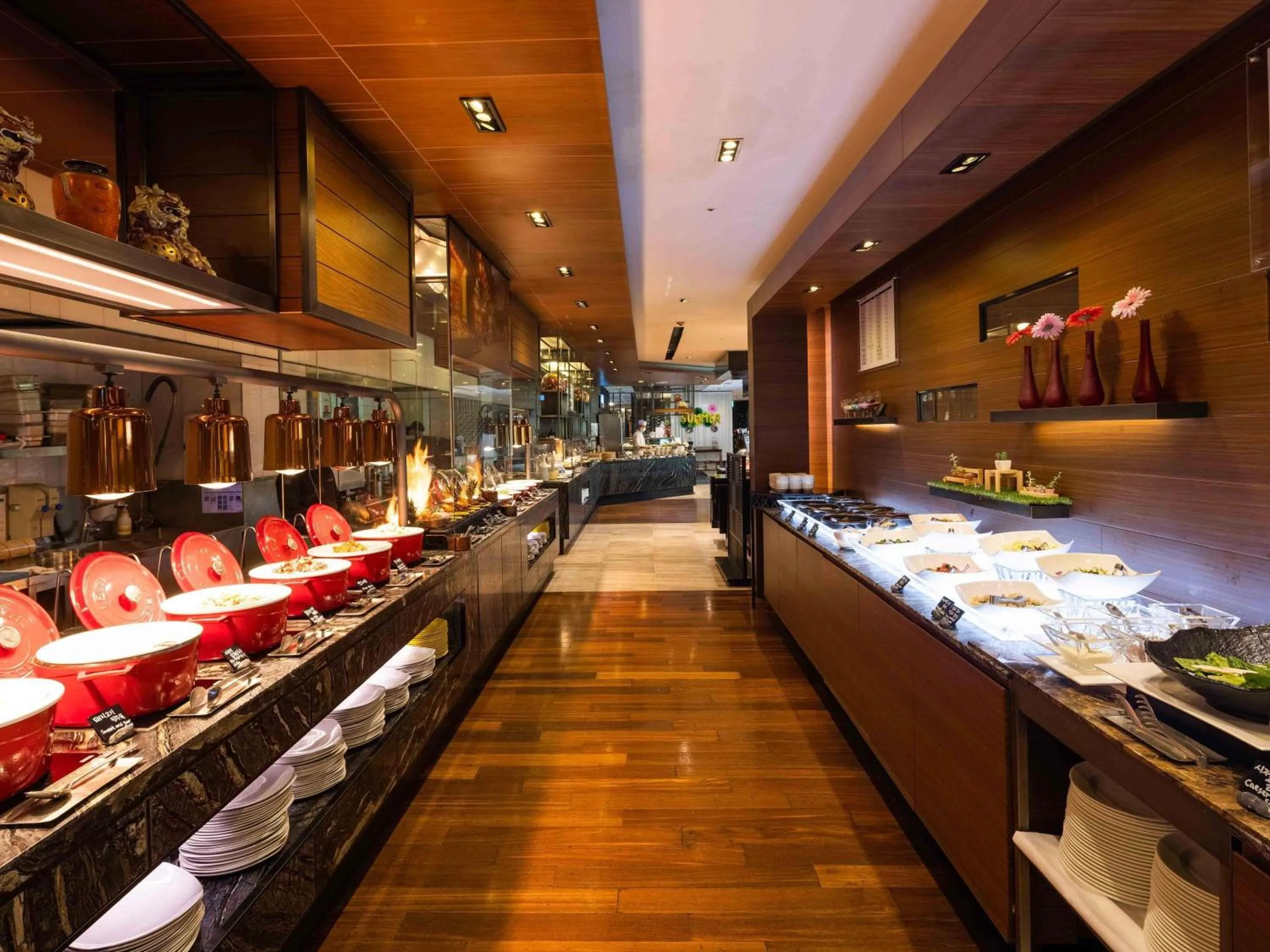 Restaurant/places to eat in Novotel Ambassador Seoul Gangnam