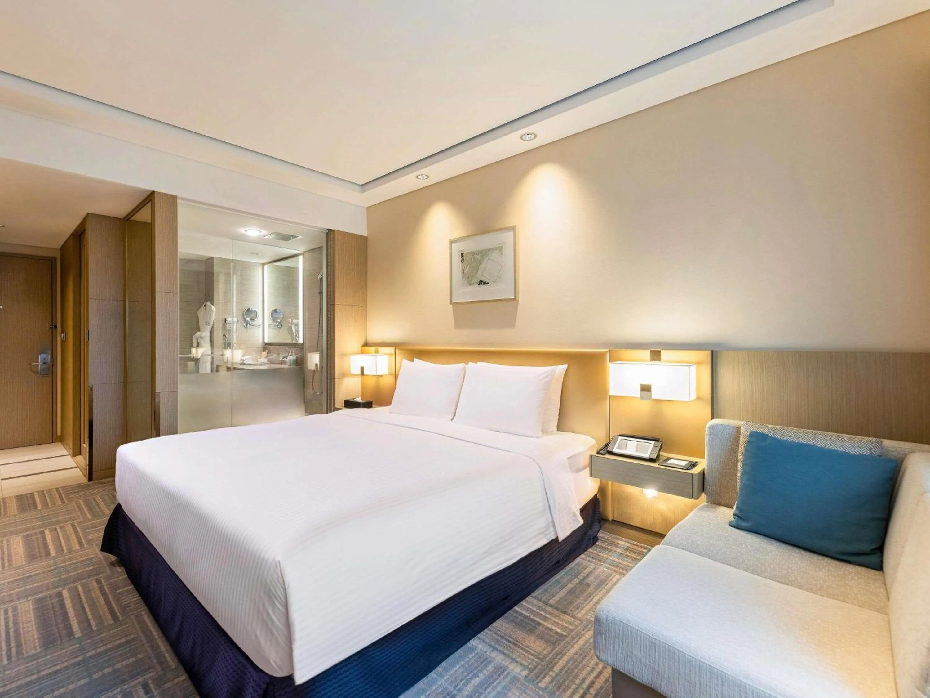 Bedroom, Bed in Novotel Ambassador Seoul Gangnam