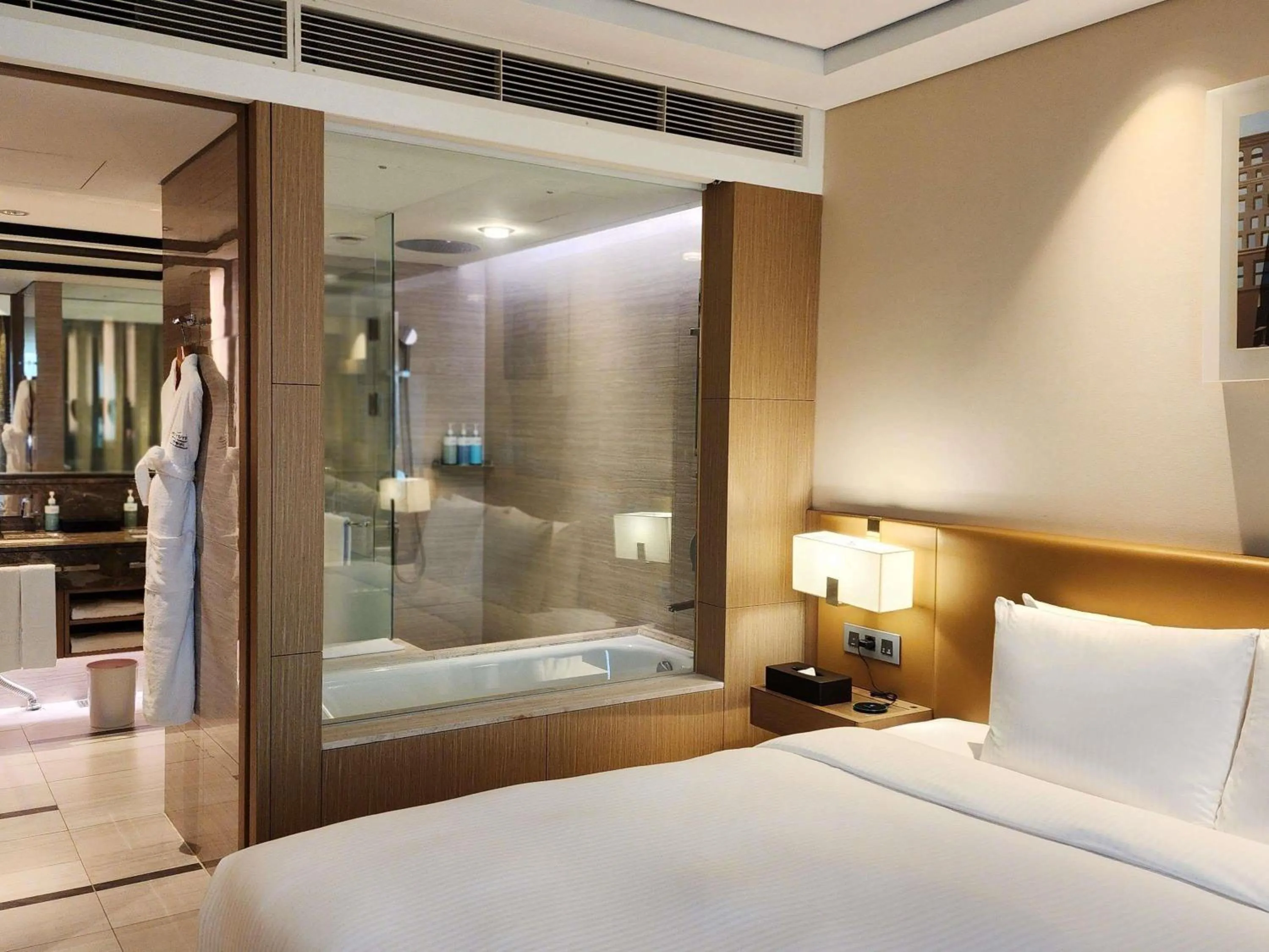 Bedroom, Bed in Novotel Ambassador Seoul Gangnam