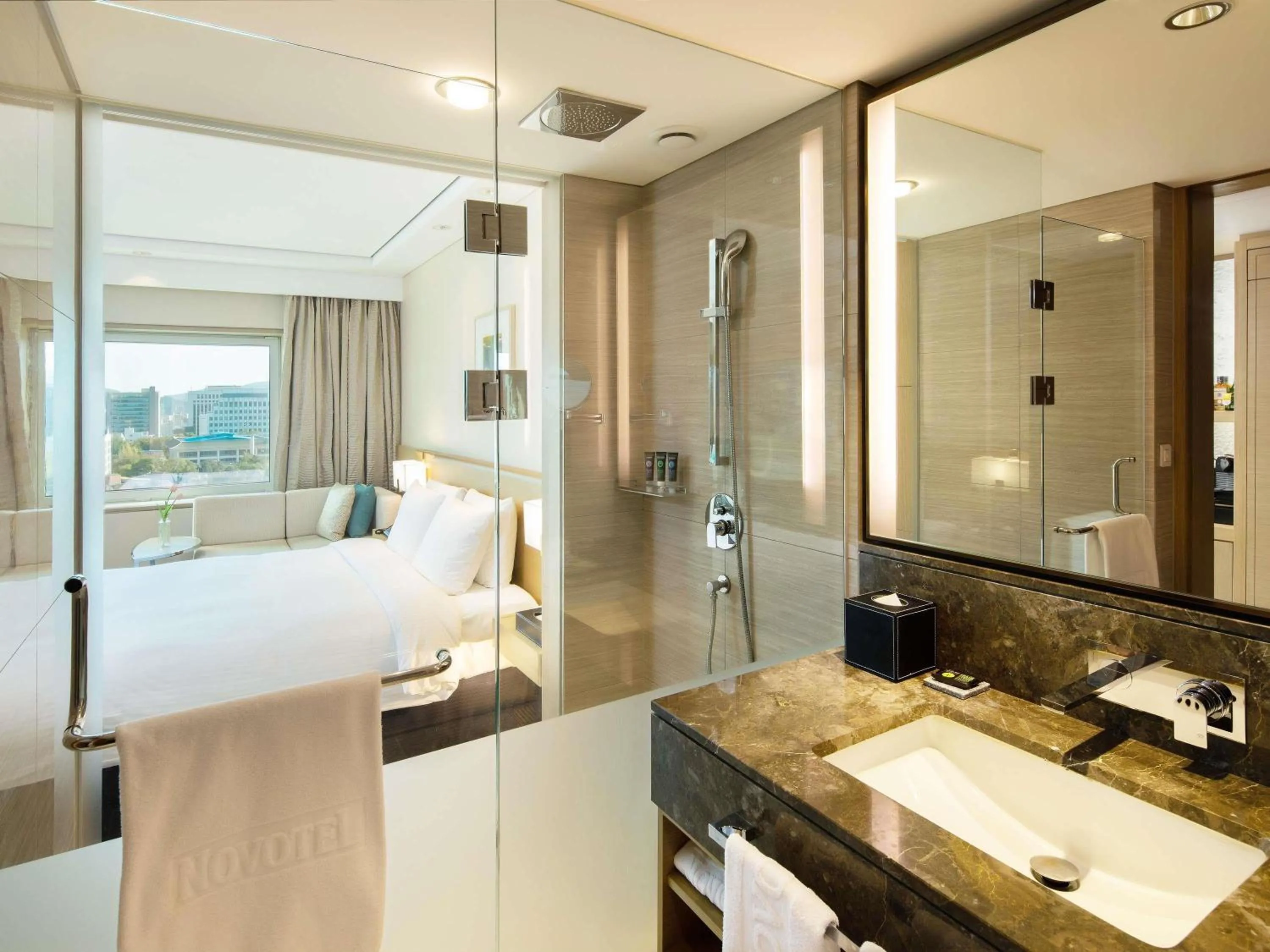 Bedroom, Bed in Novotel Ambassador Seoul Gangnam