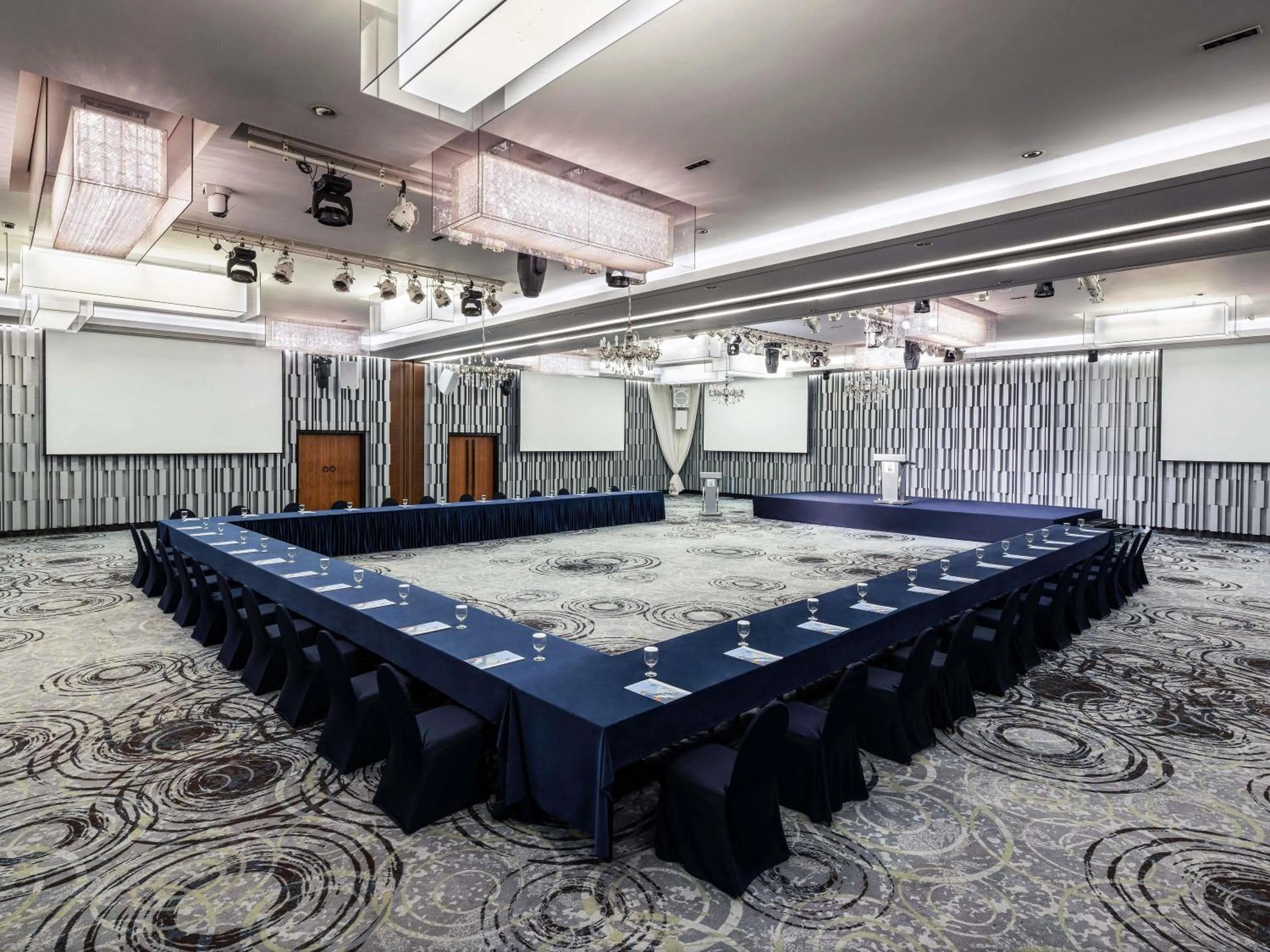 Meeting/conference room in Novotel Ambassador Seoul Gangnam