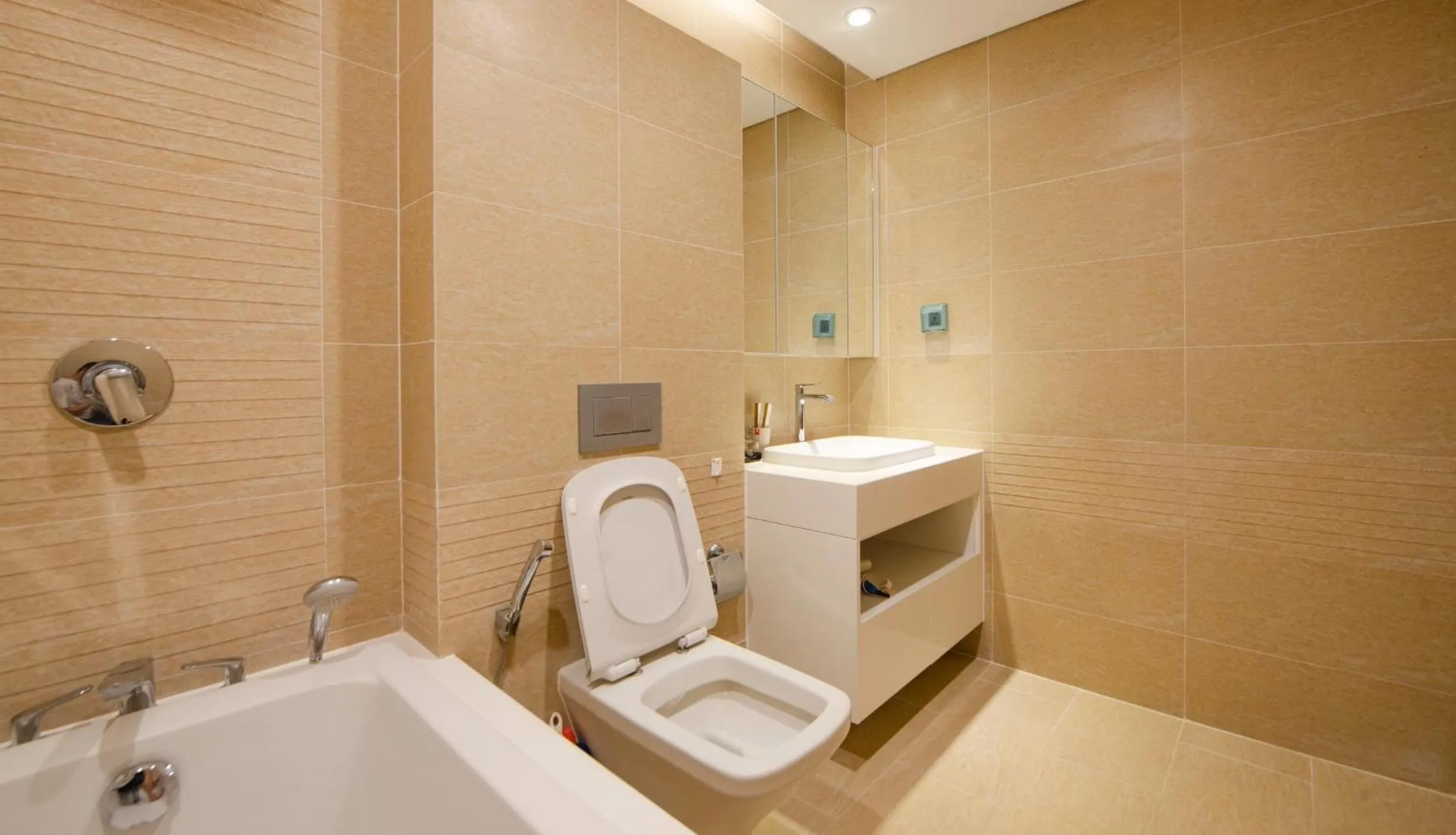 Shower in Vinhomes Metropolis Residence