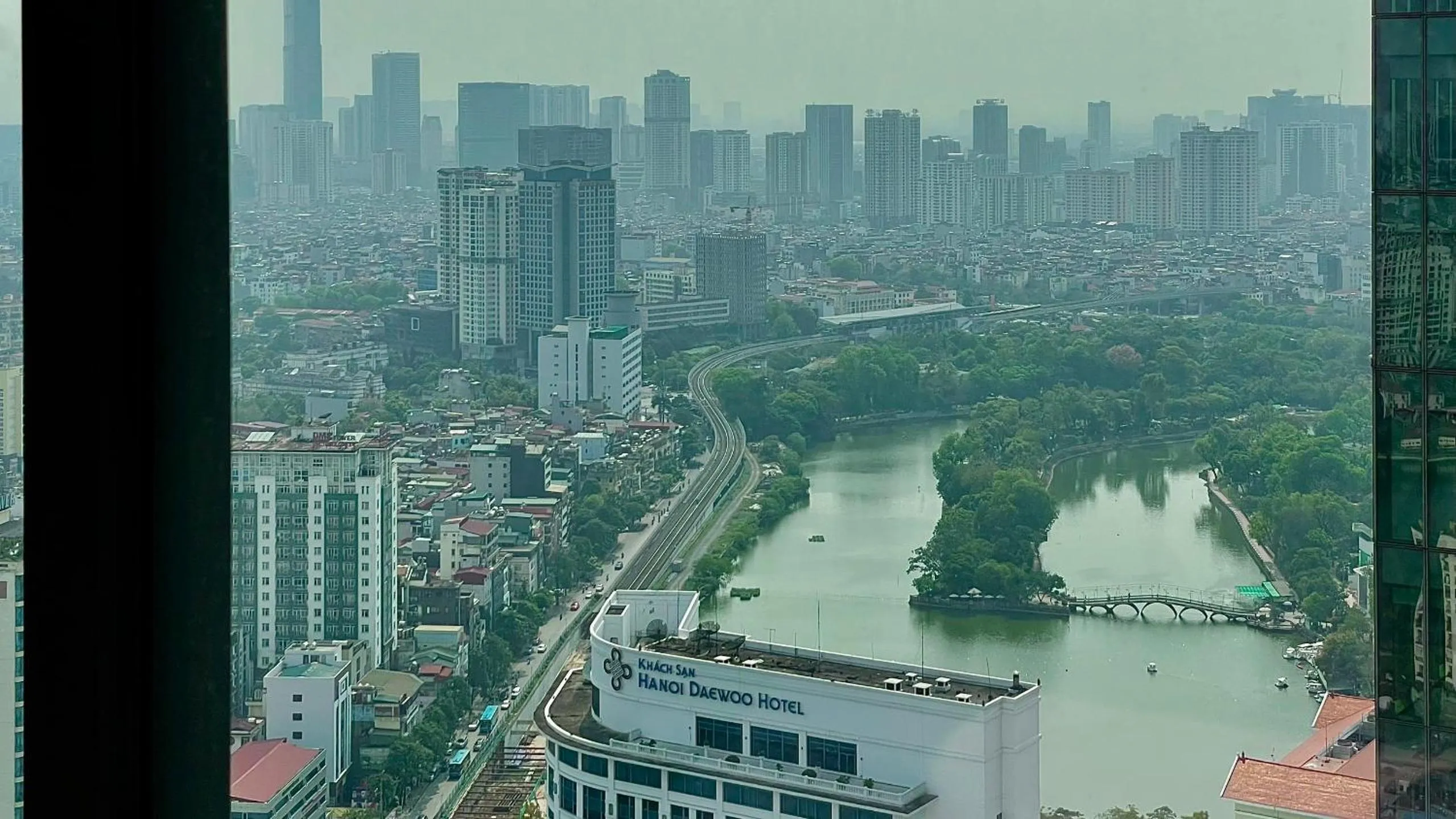 City view in Vinhomes Metropolis Residence