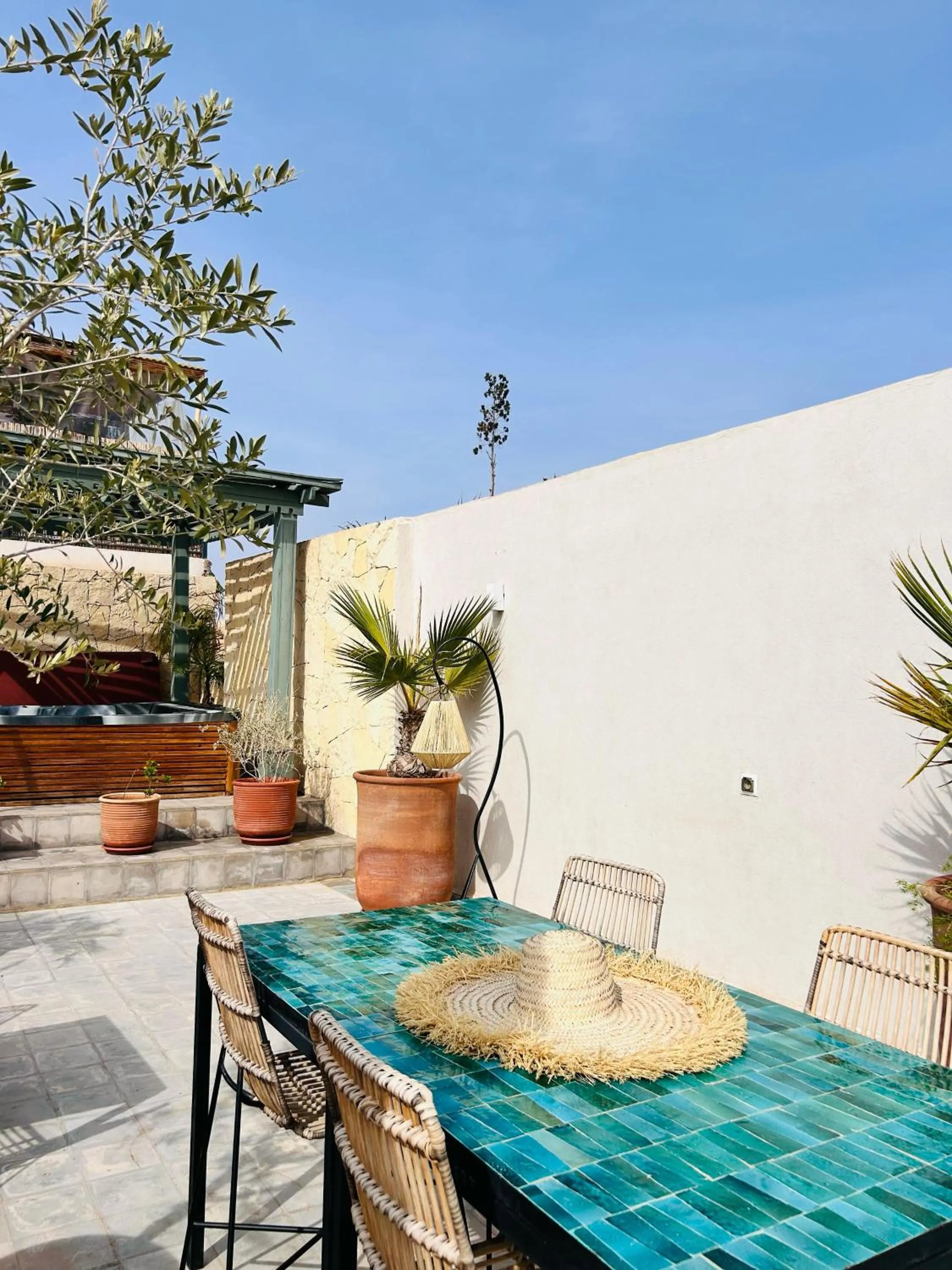 Hot Tub in Riad Villa Wengé & Spa