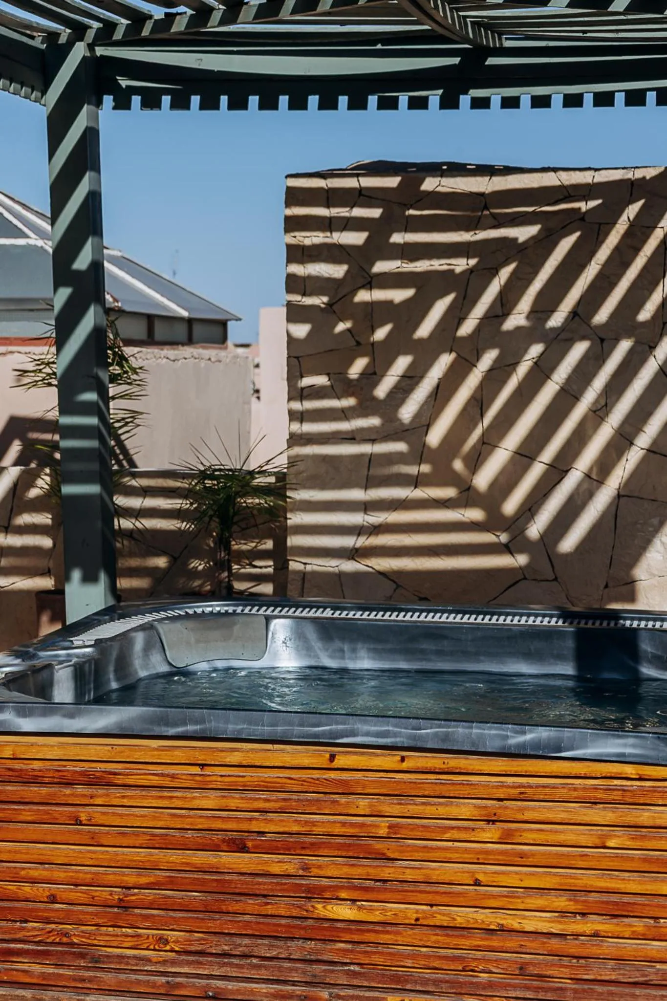 Hot Tub in Riad Villa Wengé & Spa