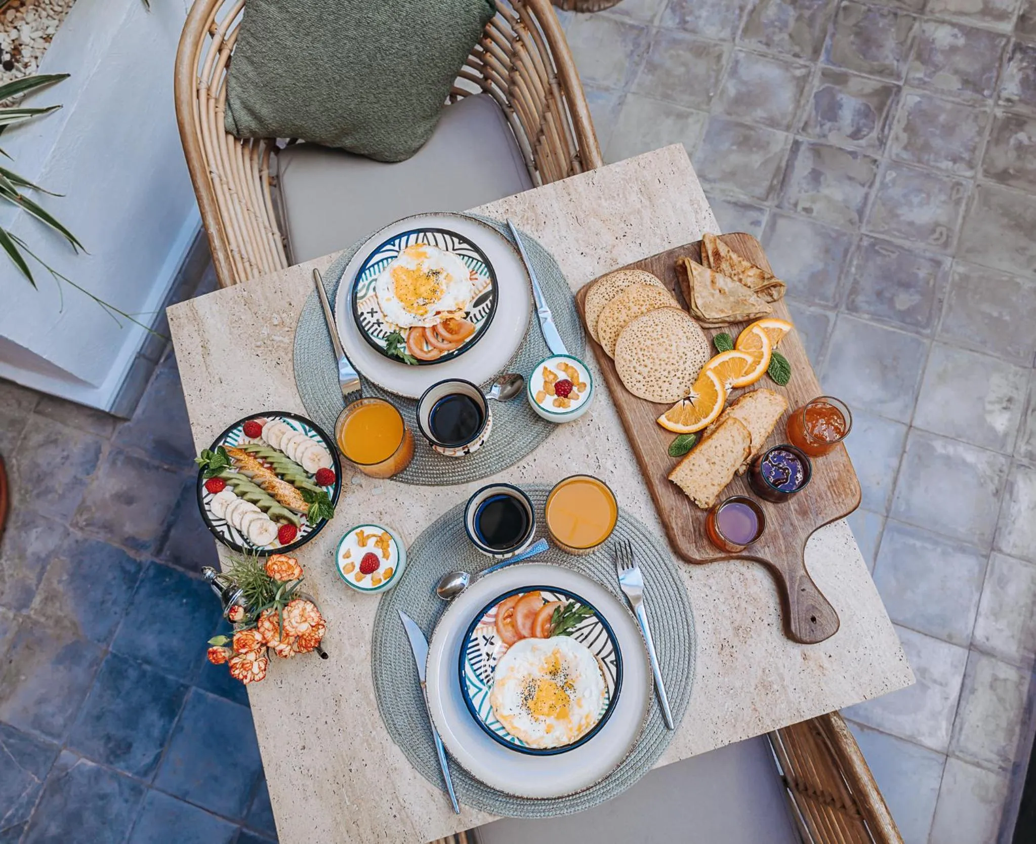 Food and drinks in Riad Villa Wengé & Spa